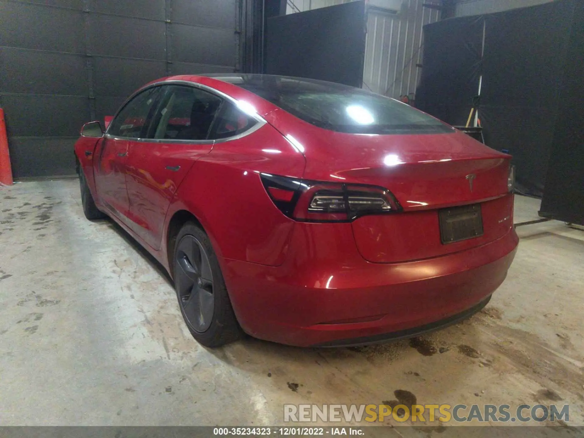3 Photograph of a damaged car 5YJ3E1EB4LF770271 TESLA MODEL 3 2020