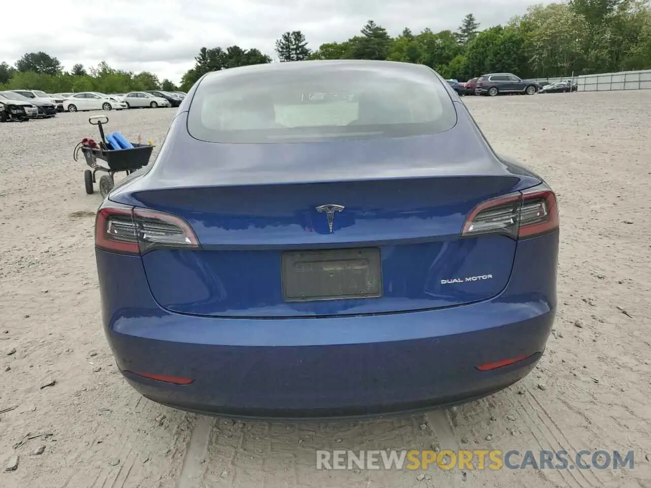 6 Photograph of a damaged car 5YJ3E1EB4LF770299 TESLA MODEL 3 2020