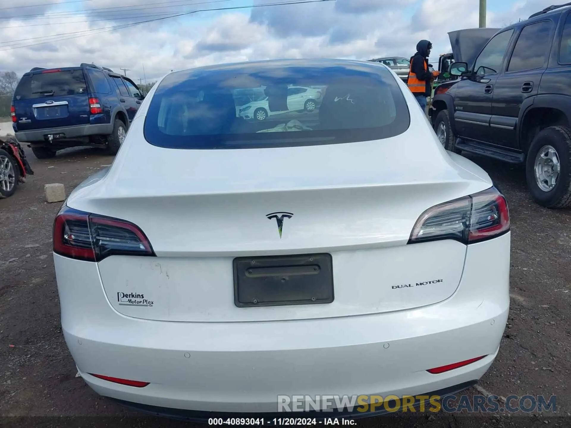 15 Фотография поврежденного автомобиля 5YJ3E1EB4LF795171 TESLA MODEL 3 2020