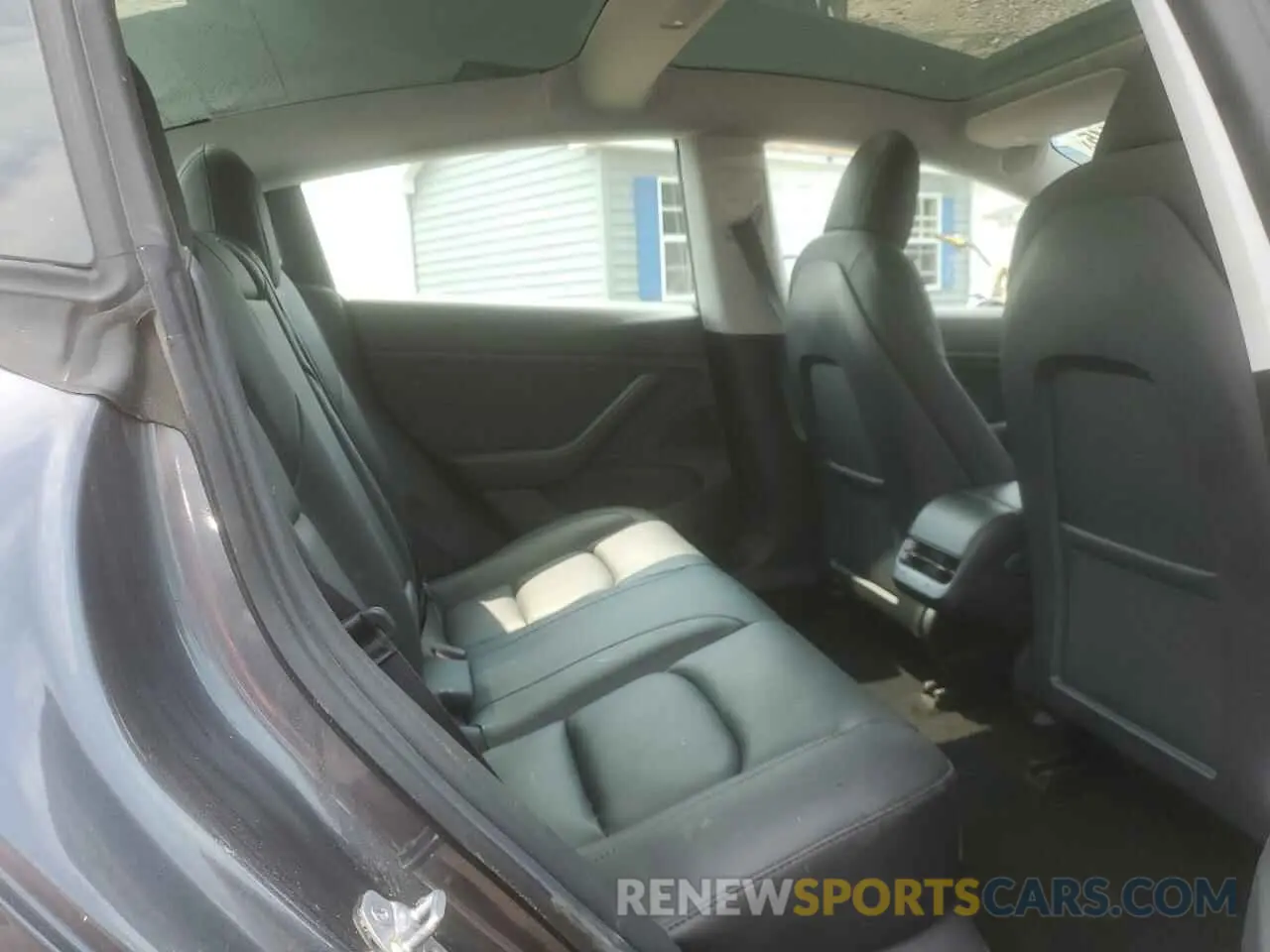 10 Photograph of a damaged car 5YJ3E1EB4LF795395 TESLA MODEL 3 2020