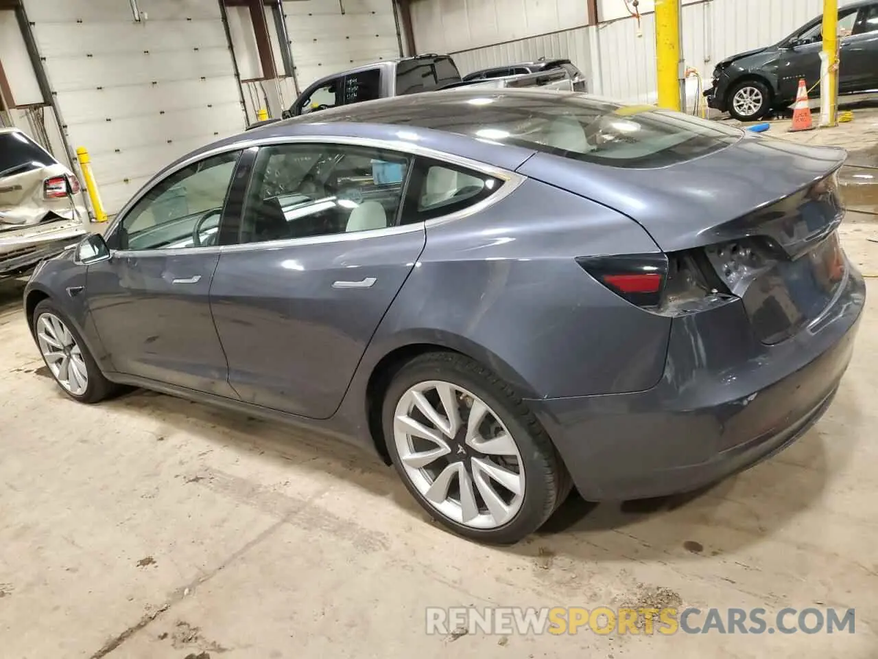 2 Фотография поврежденного автомобиля 5YJ3E1EB4LF795980 TESLA MODEL 3 2020