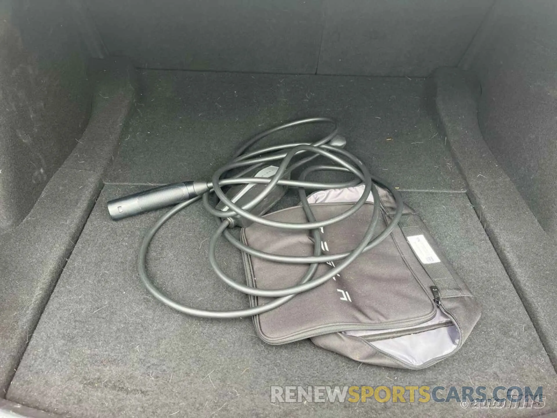 9 Photograph of a damaged car 5YJ3E1EB4LF798023 TESLA MODEL 3 2020