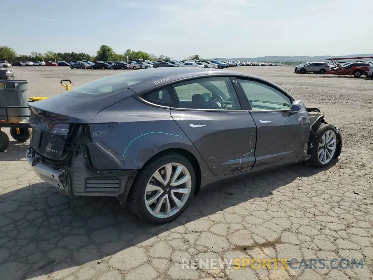 3 Photograph of a damaged car 5YJ3E1EB5LF589907 TESLA MODEL 3 2020