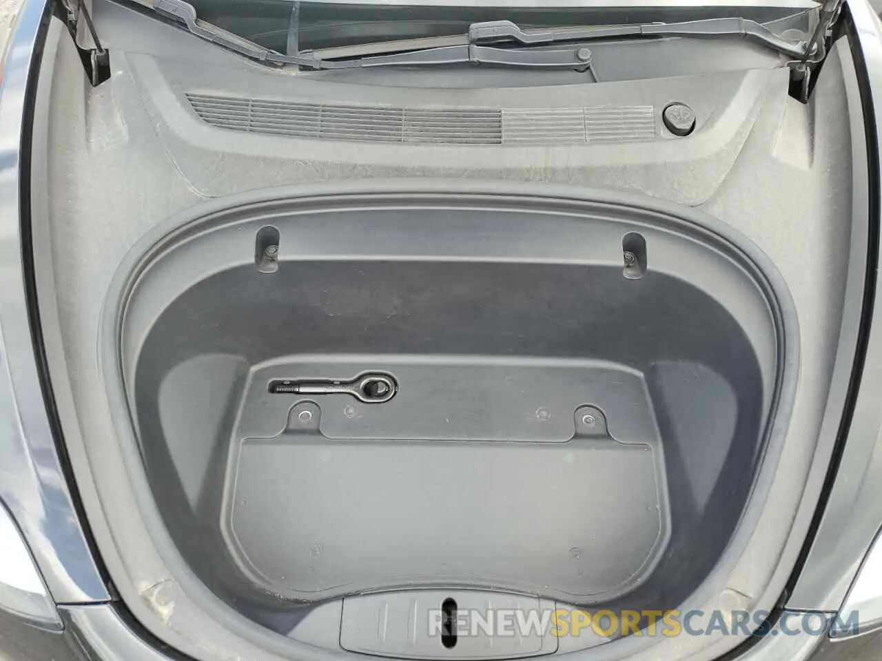 11 Photograph of a damaged car 5YJ3E1EB5LF600596 TESLA MODEL 3 2020