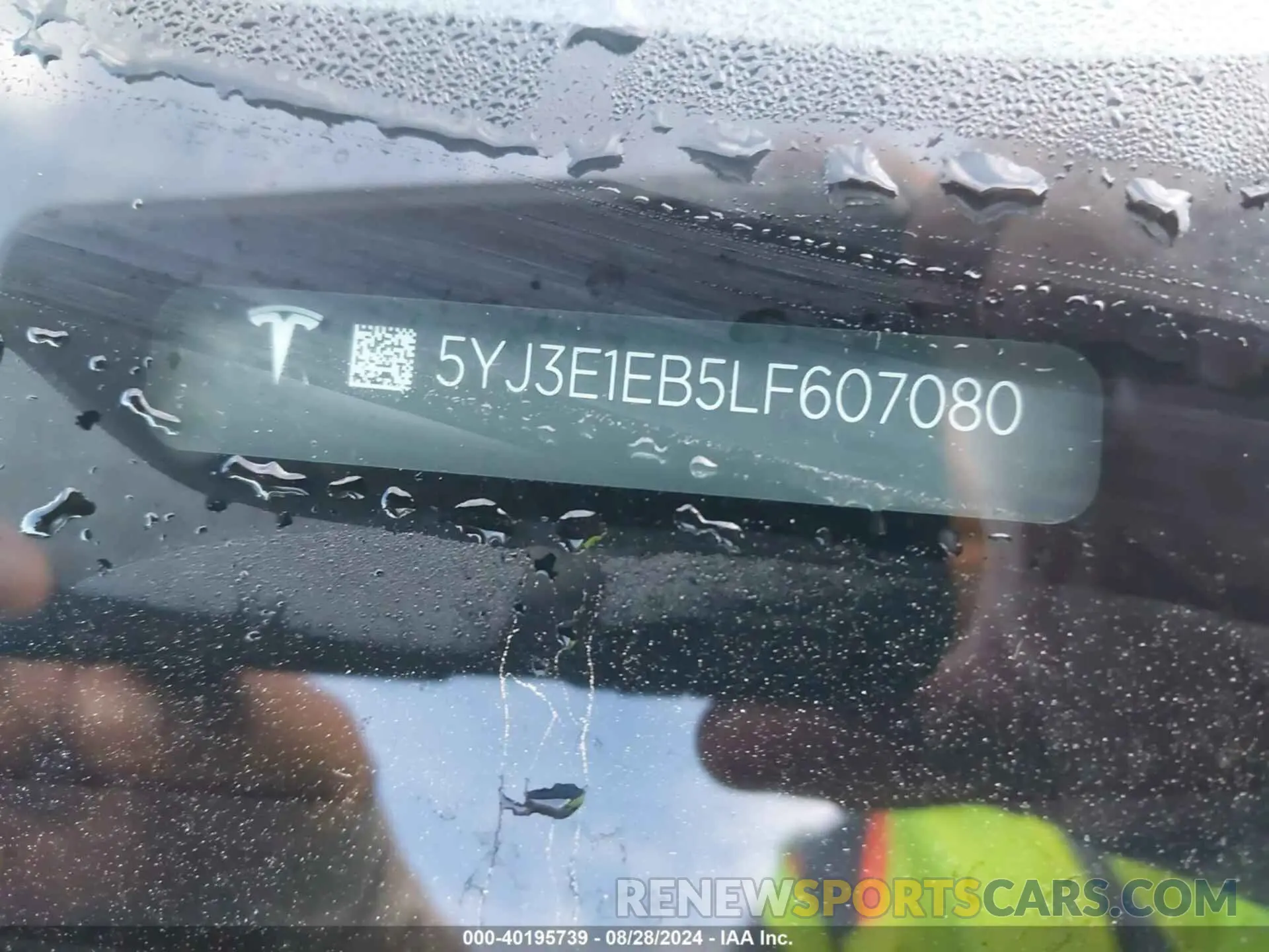 9 Photograph of a damaged car 5YJ3E1EB5LF607080 TESLA MODEL 3 2020