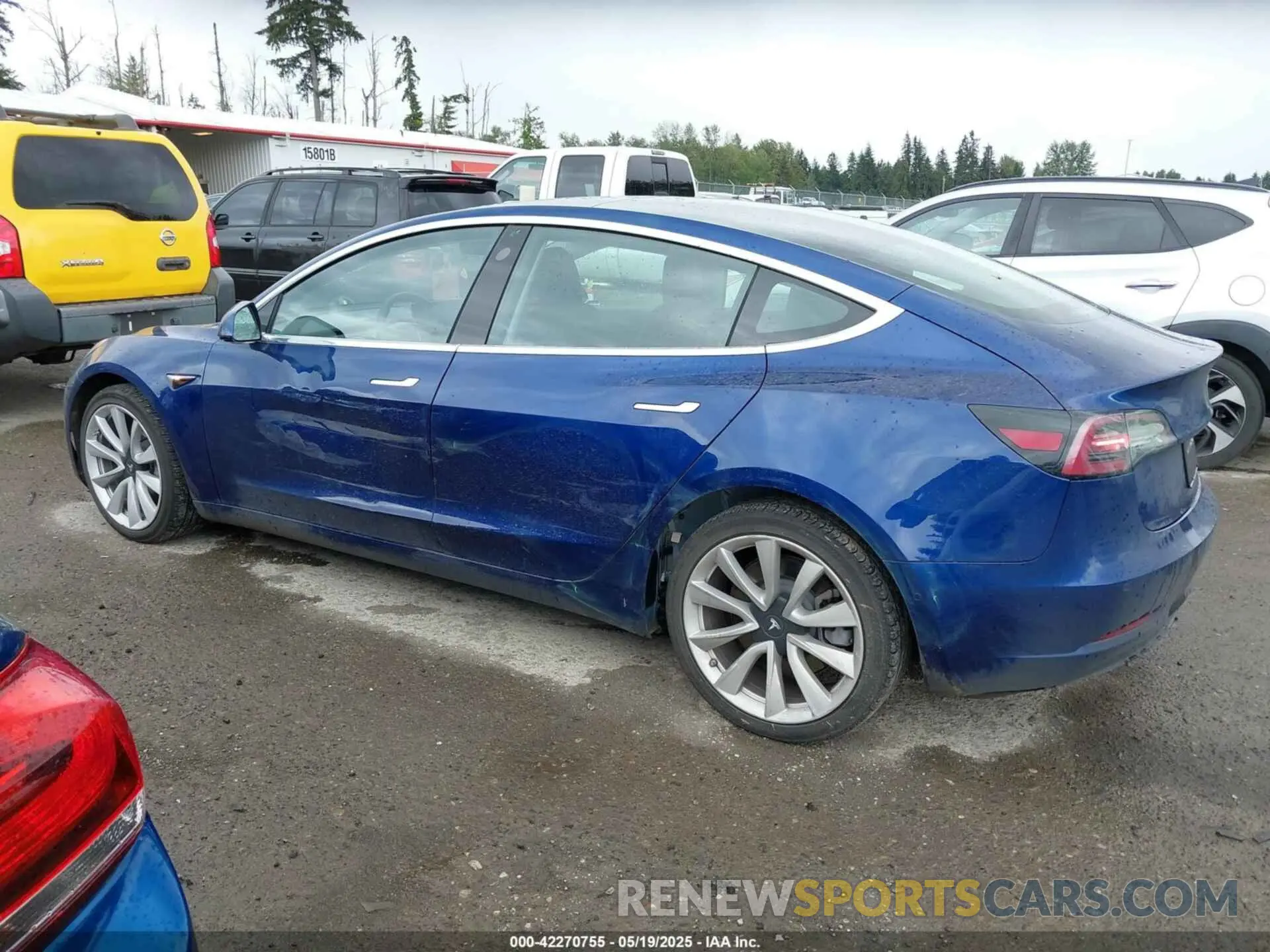 15 Photograph of a damaged car 5YJ3E1EB5LF620699 TESLA MODEL 3 2020