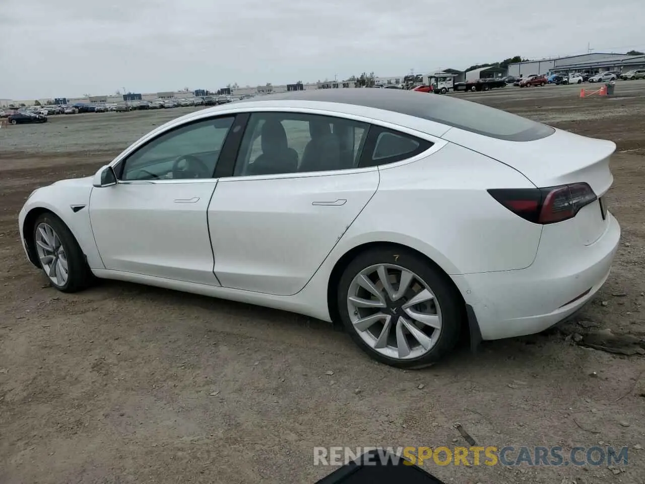 2 Photograph of a damaged car 5YJ3E1EB5LF735710 TESLA MODEL 3 2020