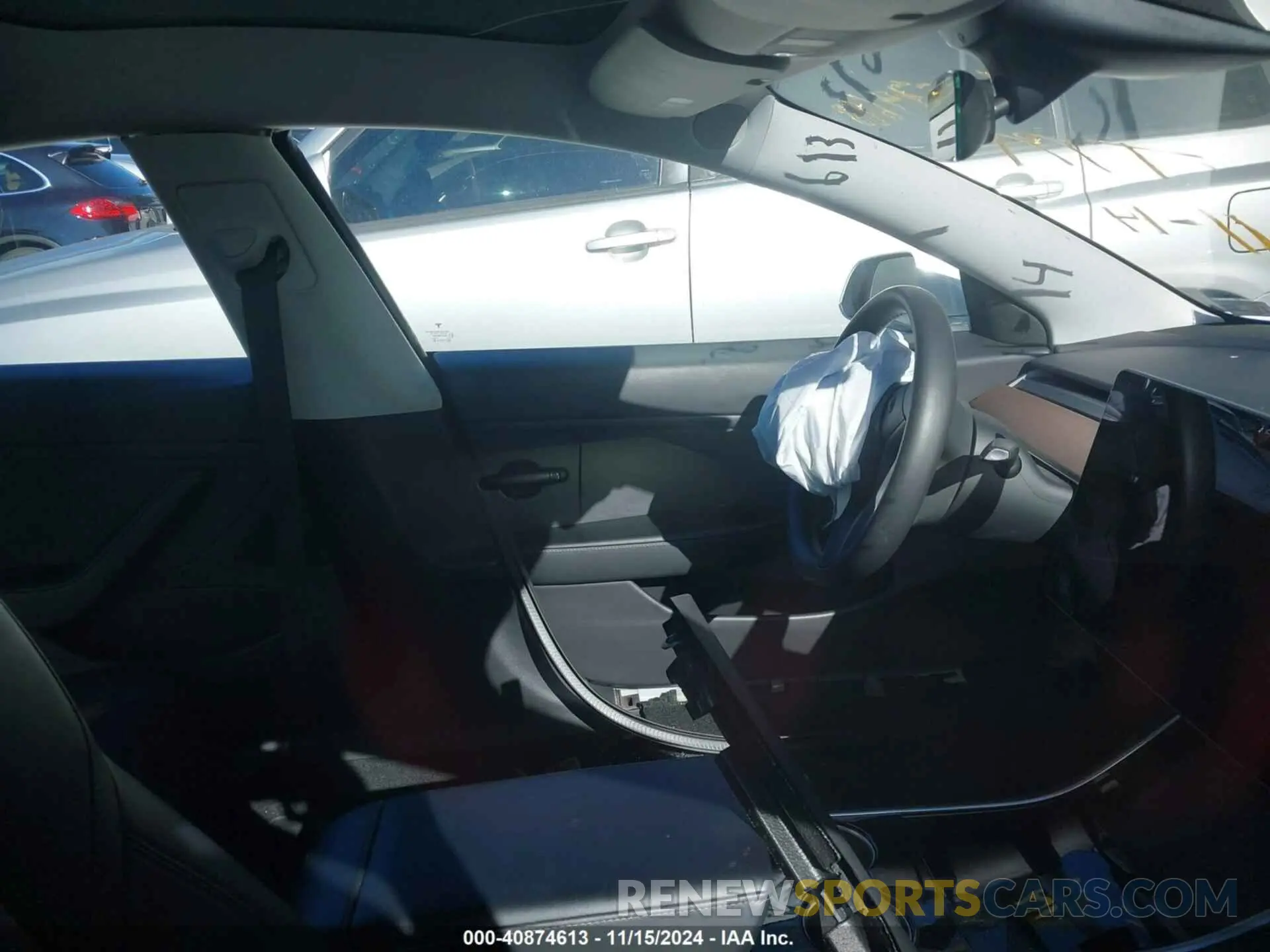 5 Photograph of a damaged car 5YJ3E1EB5LF774930 TESLA MODEL 3 2020