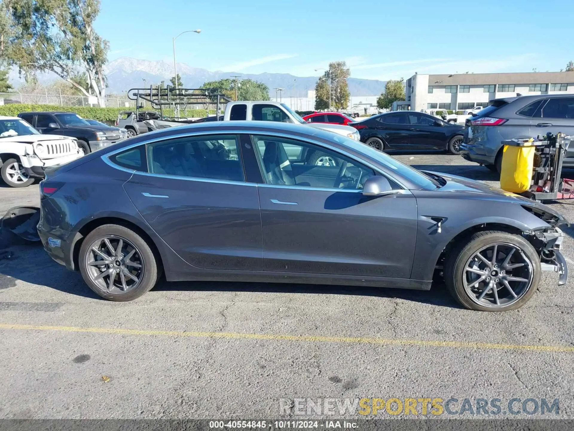 14 Фотография поврежденного автомобиля 5YJ3E1EB5LF800796 TESLA MODEL 3 2020