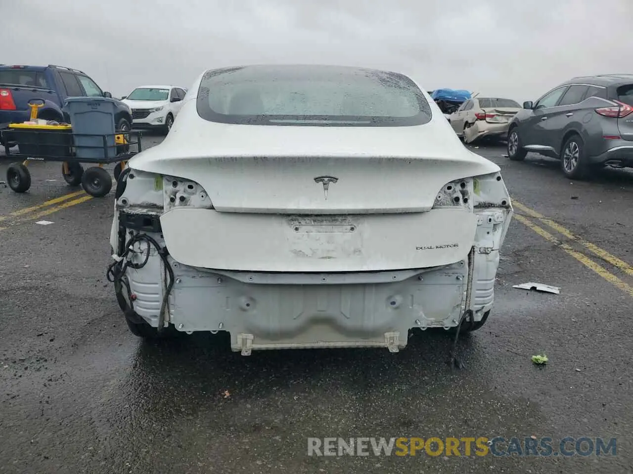 6 Photograph of a damaged car 5YJ3E1EB6LF637155 TESLA MODEL 3 2020