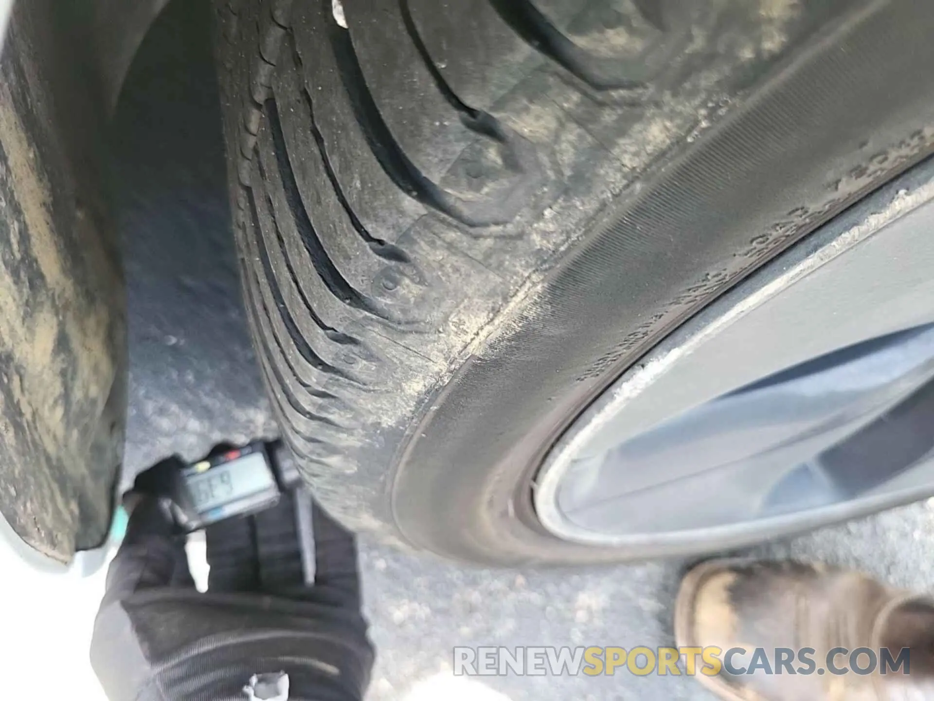 3 Photograph of a damaged car 5YJ3E1EB6LF637298 TESLA MODEL 3 2020