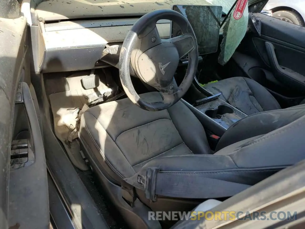 8 Photograph of a damaged car 5YJ3E1EB6LF638063 TESLA MODEL 3 2020
