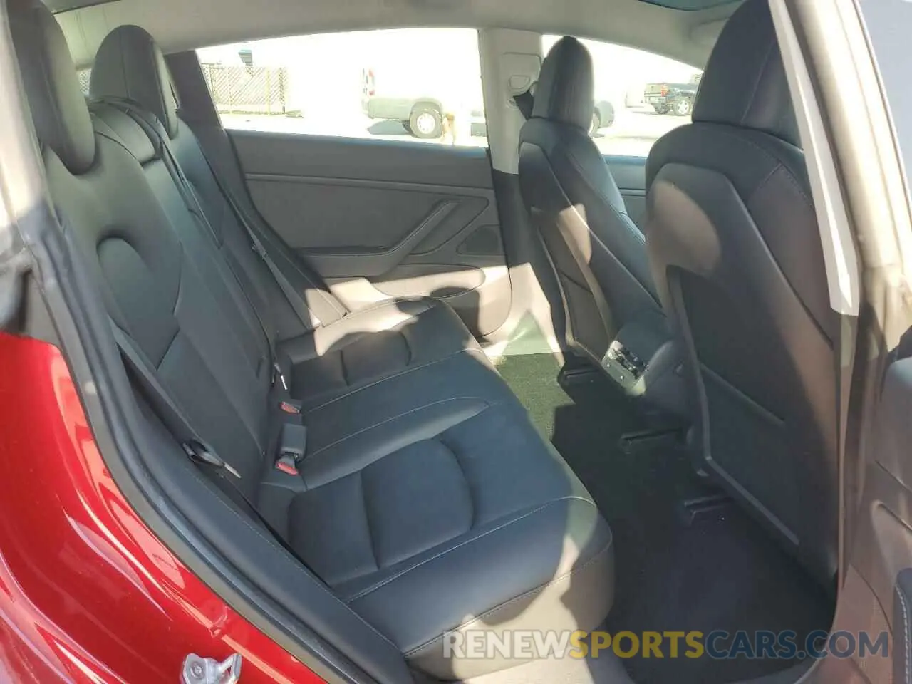 10 Photograph of a damaged car 5YJ3E1EB6LF666753 TESLA MODEL 3 2020