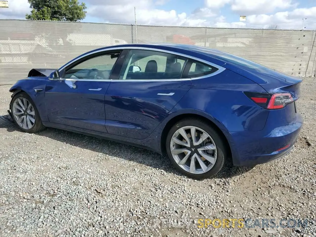 2 Фотография поврежденного автомобиля 5YJ3E1EB6LF667711 TESLA MODEL 3 2020