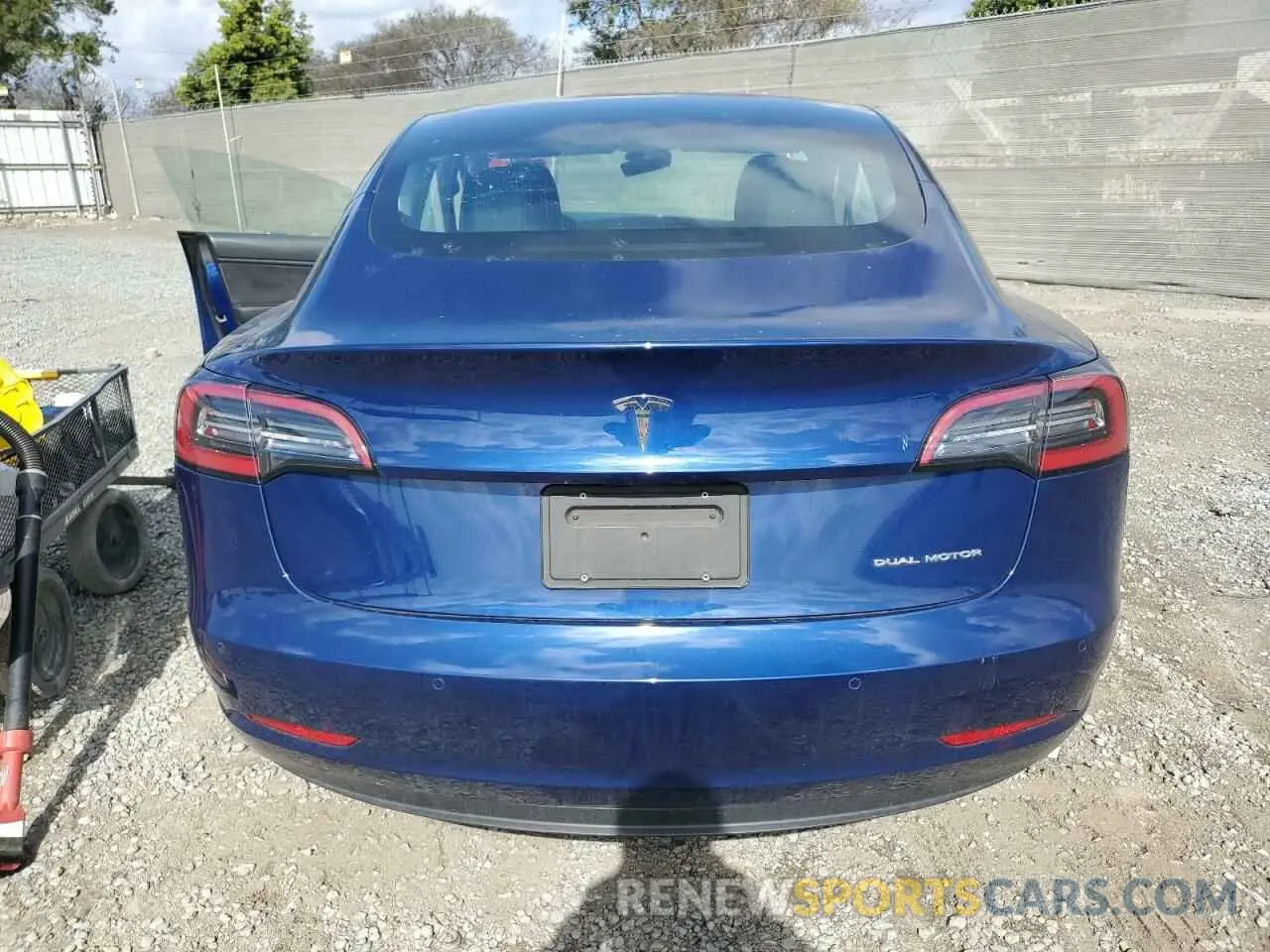 6 Фотография поврежденного автомобиля 5YJ3E1EB6LF667711 TESLA MODEL 3 2020
