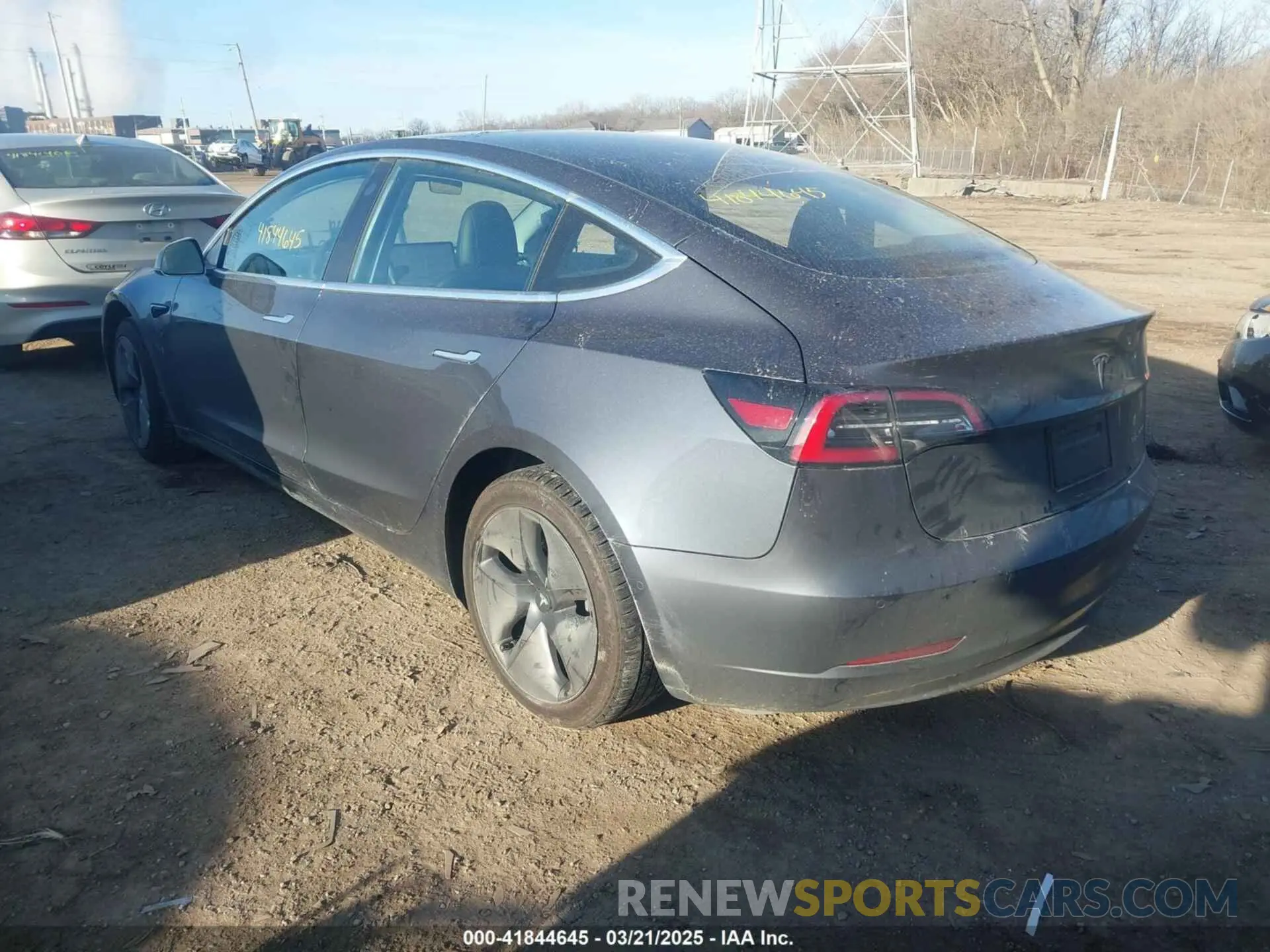 3 Фотография поврежденного автомобиля 5YJ3E1EB6LF793583 TESLA MODEL 3 2020