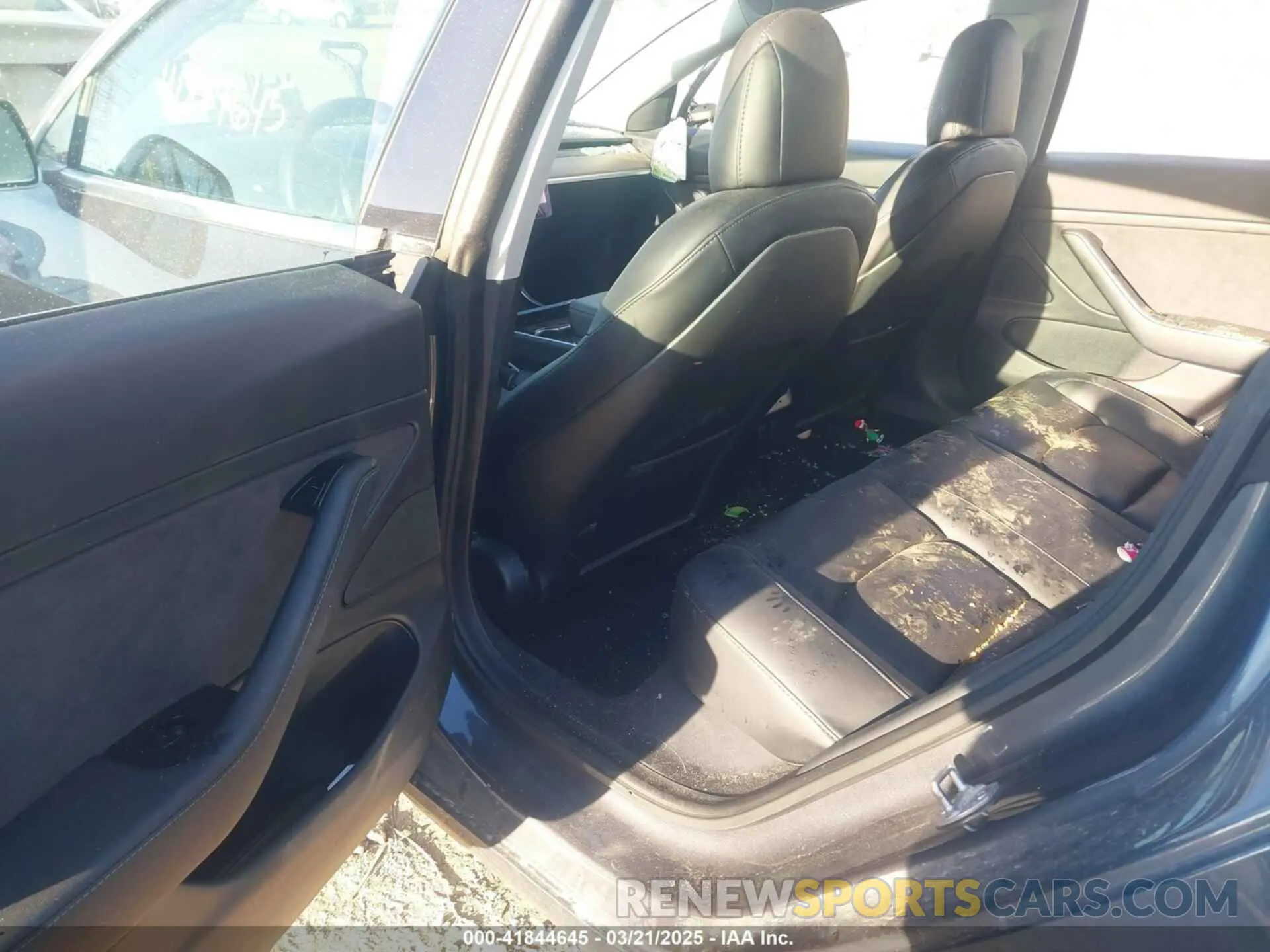 8 Фотография поврежденного автомобиля 5YJ3E1EB6LF793583 TESLA MODEL 3 2020
