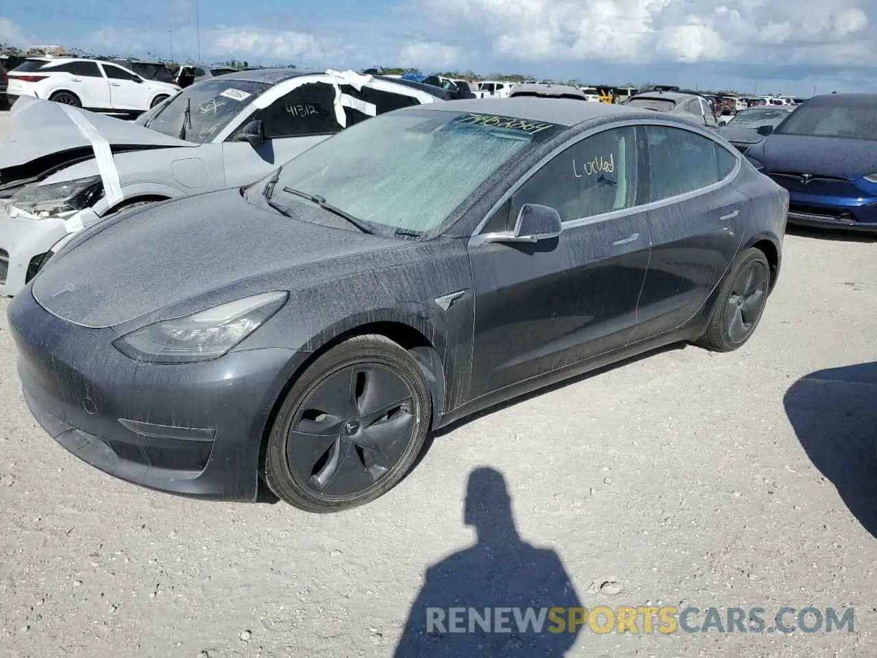 1 Фотография поврежденного автомобиля 5YJ3E1EB6LF798072 TESLA MODEL 3 2020