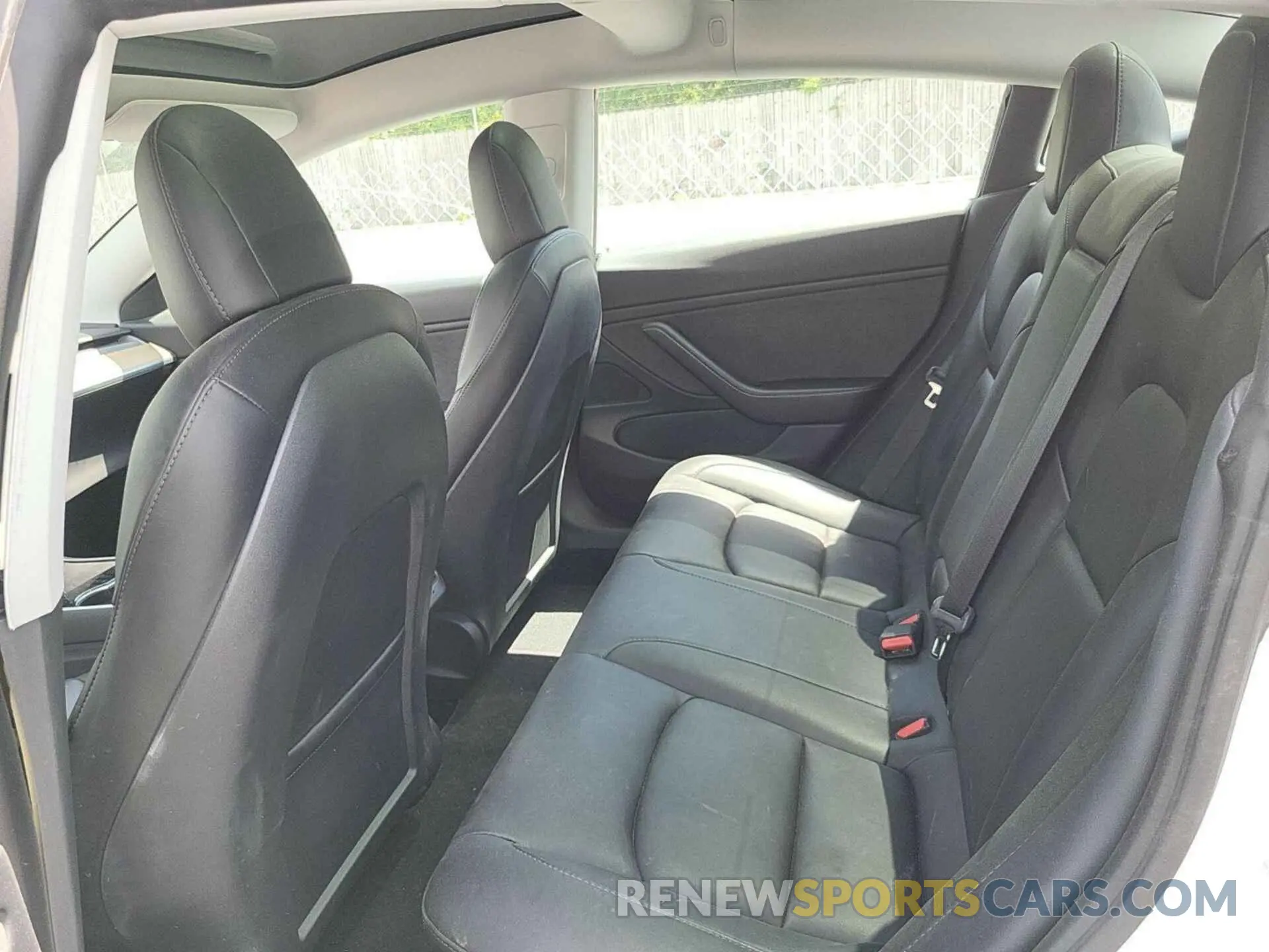 18 Photograph of a damaged car 5YJ3E1EB6LF800953 TESLA MODEL 3 2020