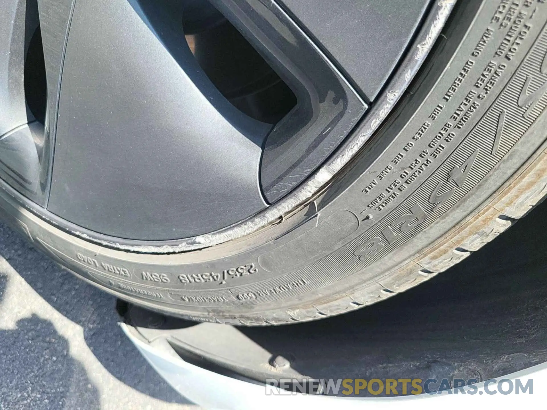 6 Photograph of a damaged car 5YJ3E1EB6LF800953 TESLA MODEL 3 2020