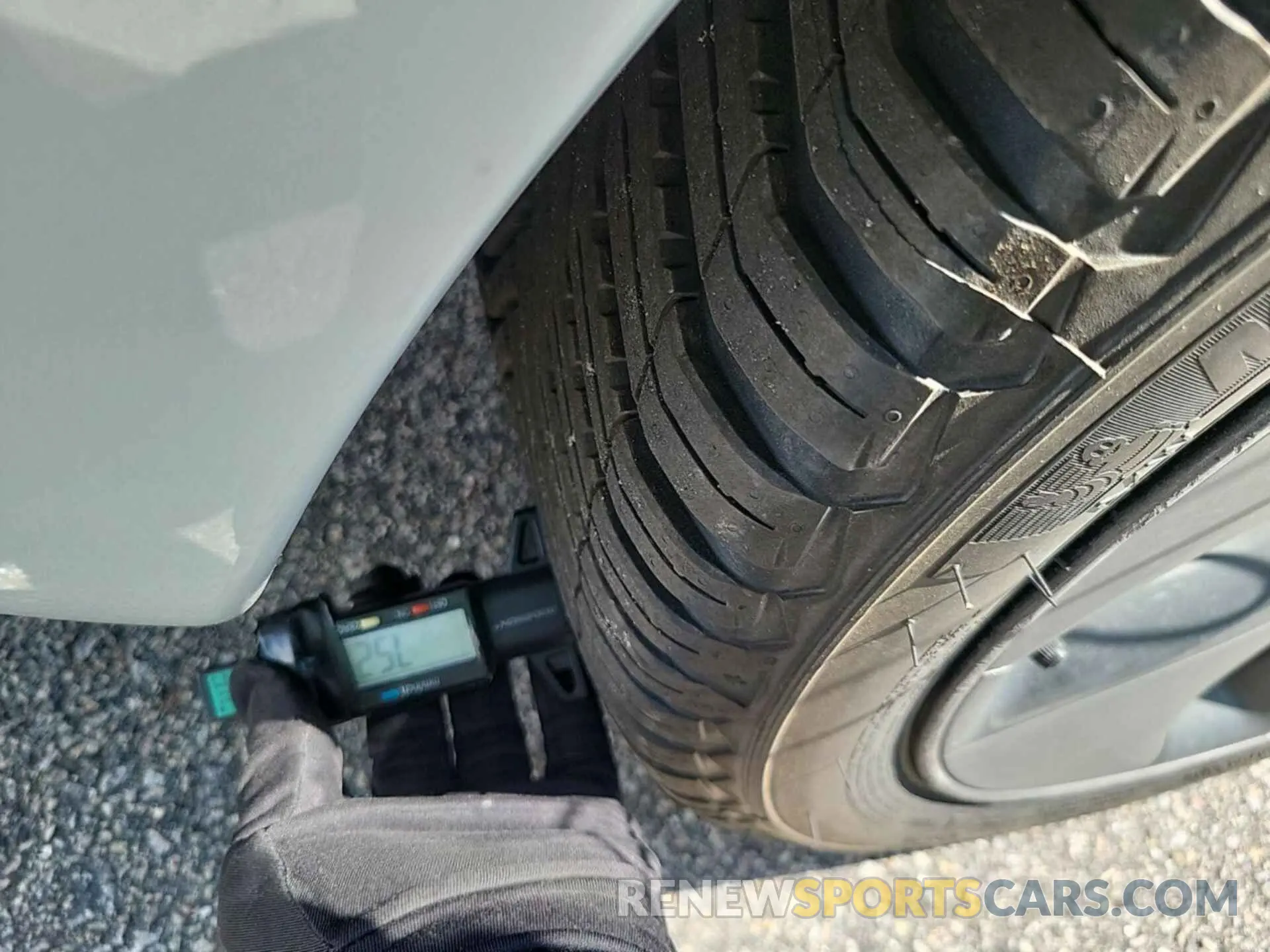 11 Photograph of a damaged car 5YJ3E1EB6LF800998 TESLA MODEL 3 2020