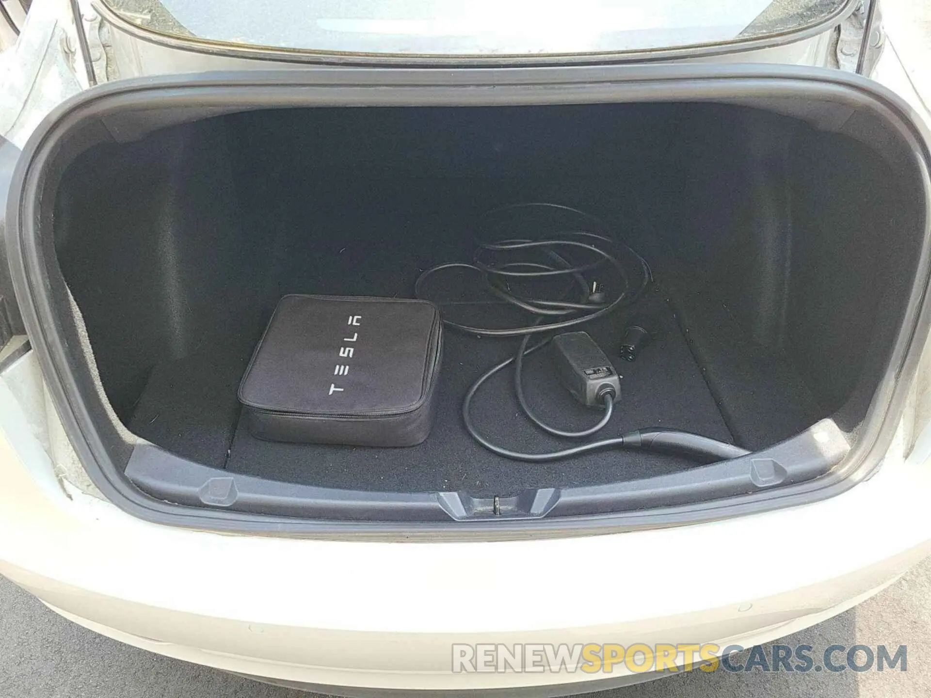 2 Photograph of a damaged car 5YJ3E1EB6LF800998 TESLA MODEL 3 2020