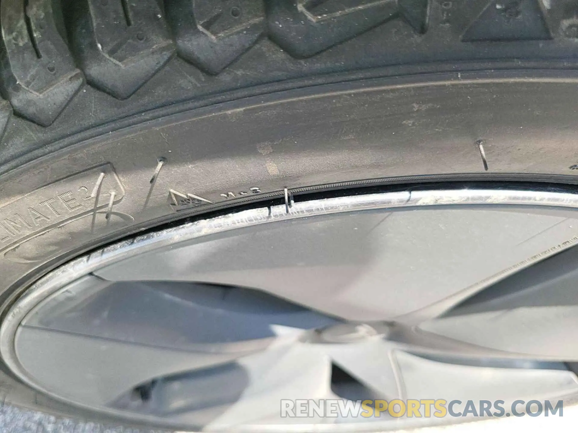 20 Photograph of a damaged car 5YJ3E1EB6LF800998 TESLA MODEL 3 2020