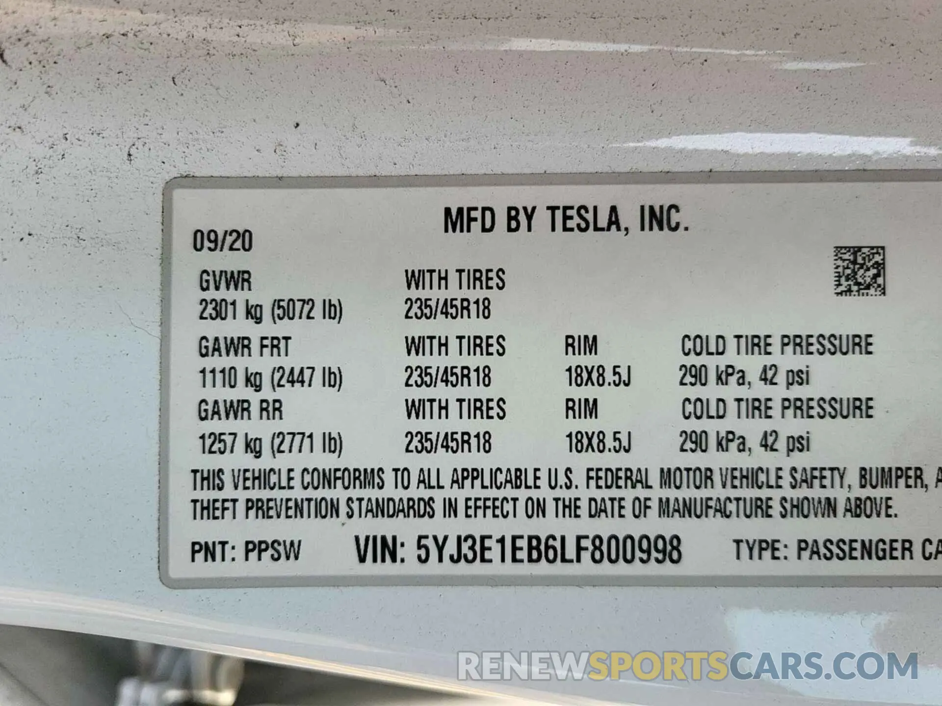 22 Photograph of a damaged car 5YJ3E1EB6LF800998 TESLA MODEL 3 2020