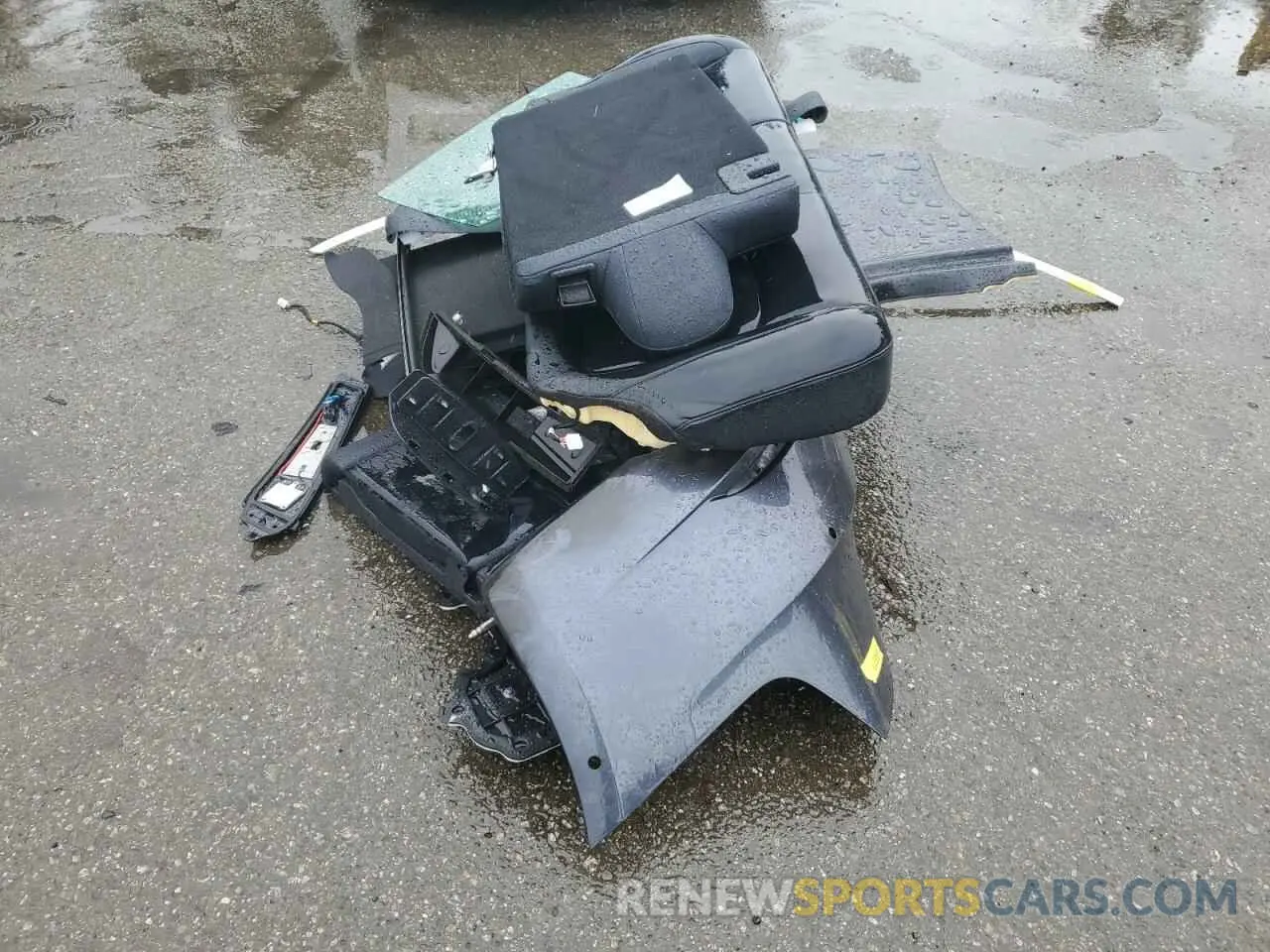 12 Photograph of a damaged car 5YJ3E1EB7LF635334 TESLA MODEL 3 2020