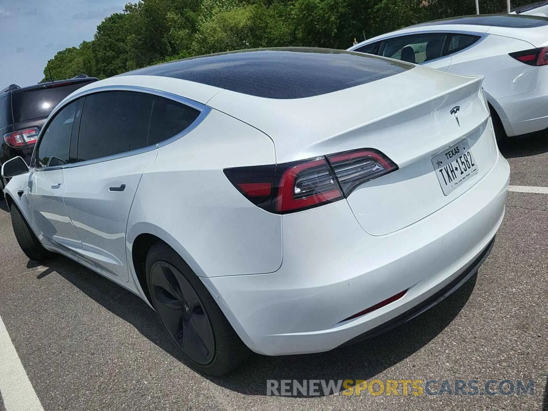 12 Photograph of a damaged car 5YJ3E1EB7LF637021 TESLA MODEL 3 2020