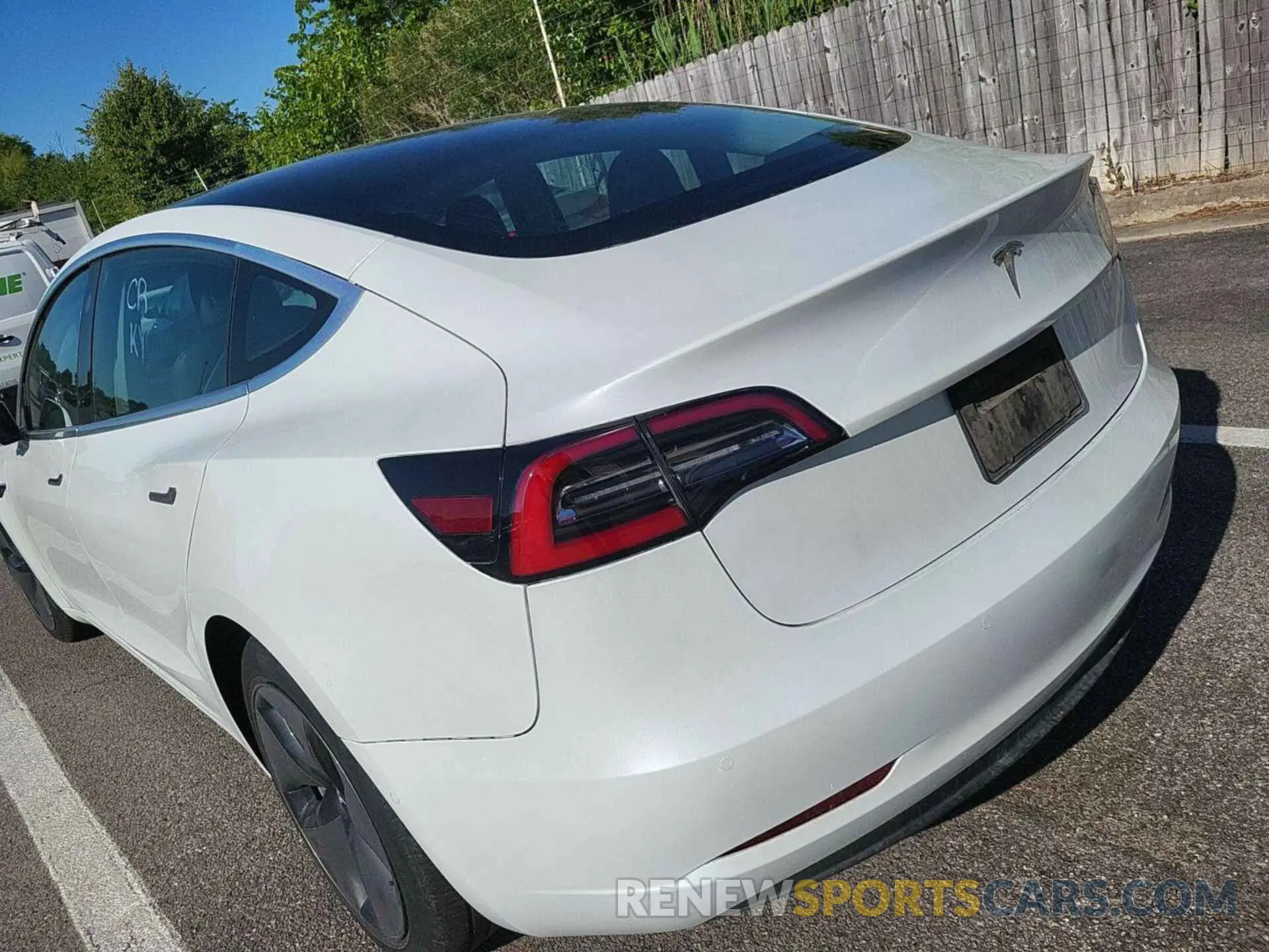15 Photograph of a damaged car 5YJ3E1EB7LF637357 TESLA MODEL 3 2020
