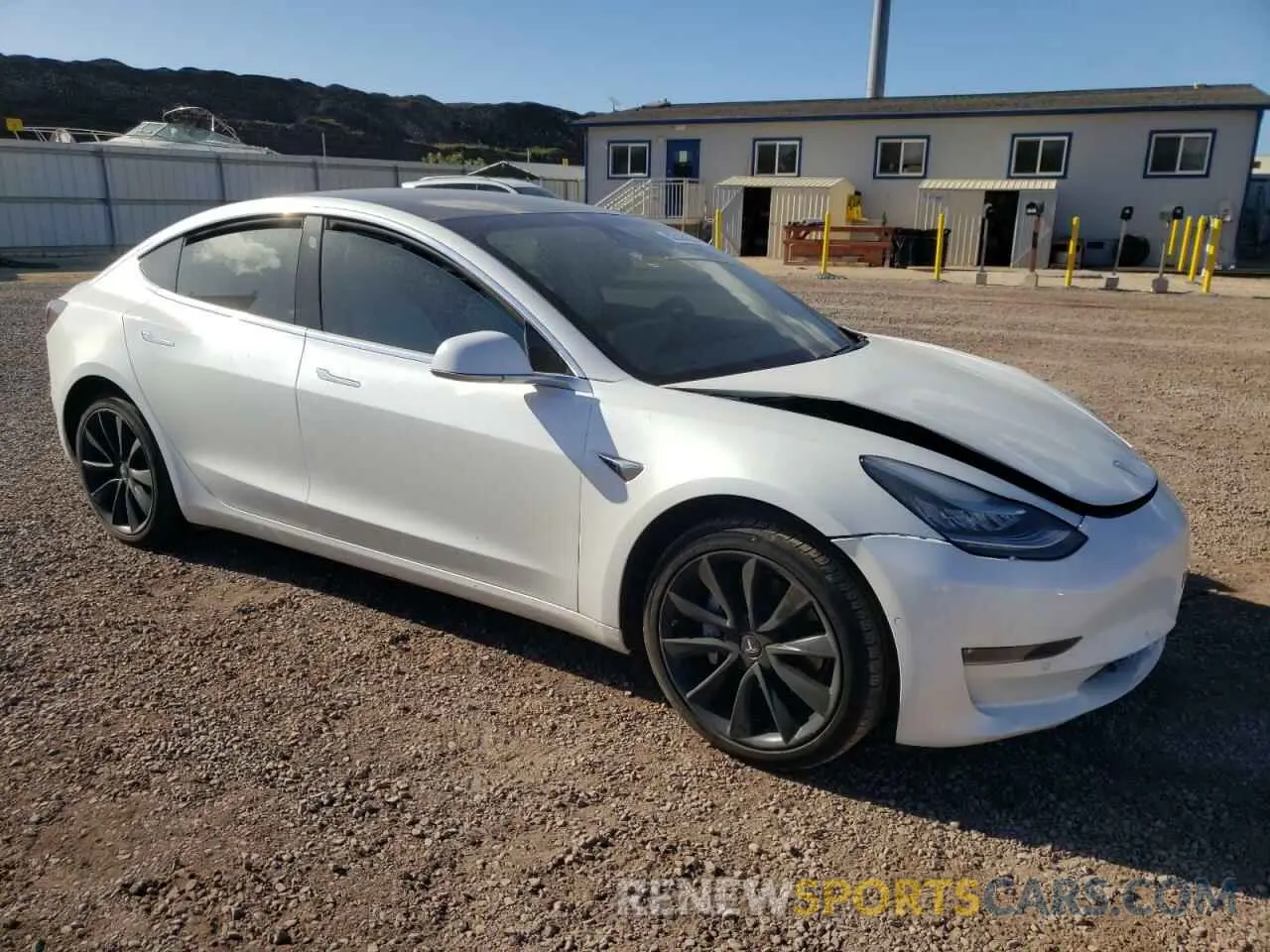 4 Фотография поврежденного автомобиля 5YJ3E1EB7LF640503 TESLA MODEL 3 2020