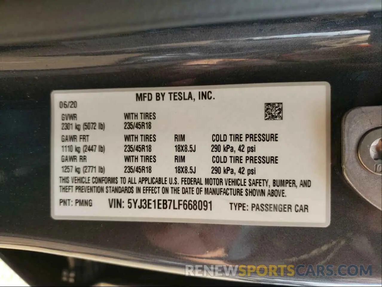 10 Photograph of a damaged car 5YJ3E1EB7LF668091 TESLA MODEL 3 2020