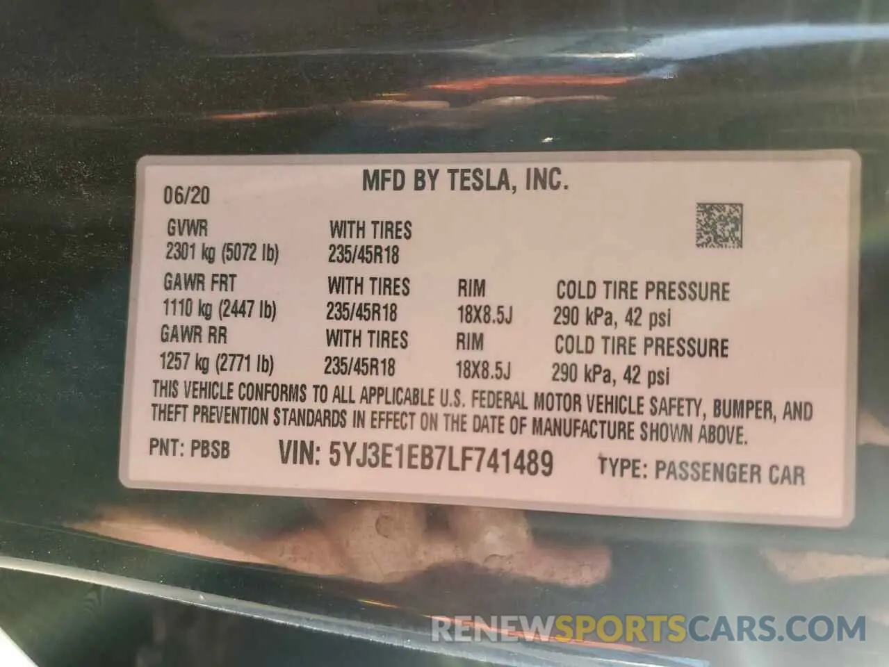 12 Photograph of a damaged car 5YJ3E1EB7LF741489 TESLA MODEL 3 2020