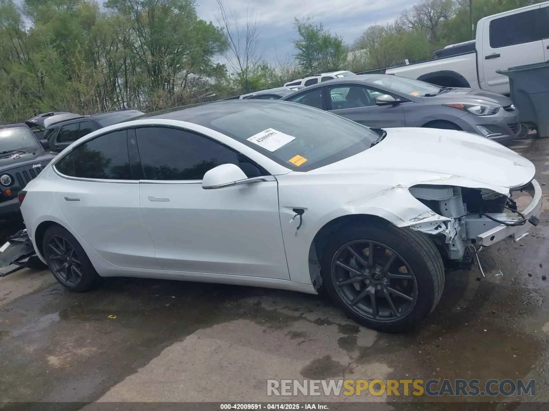 14 Photograph of a damaged car 5YJ3E1EB7LF786903 TESLA MODEL 3 2020