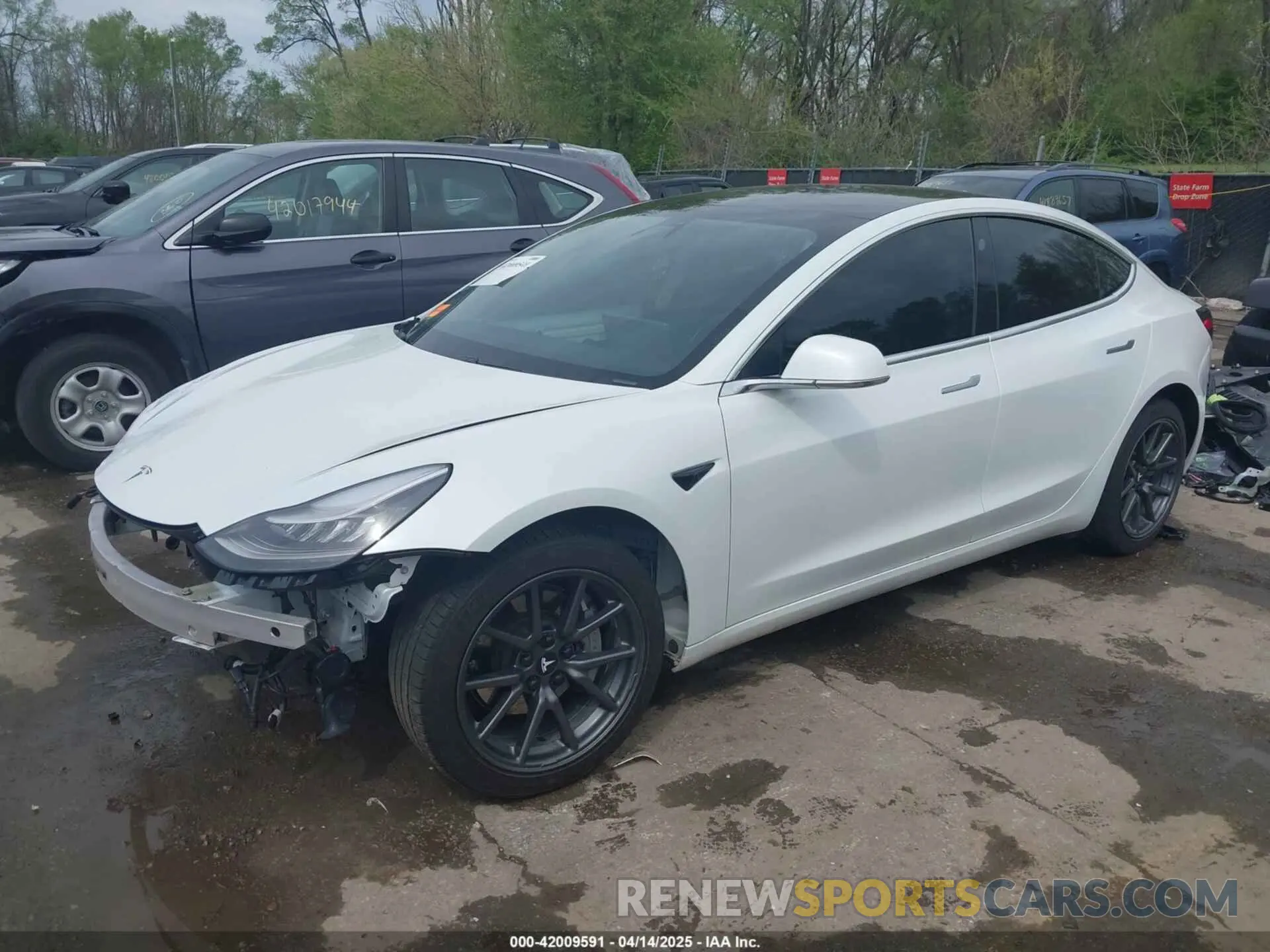 2 Photograph of a damaged car 5YJ3E1EB7LF786903 TESLA MODEL 3 2020