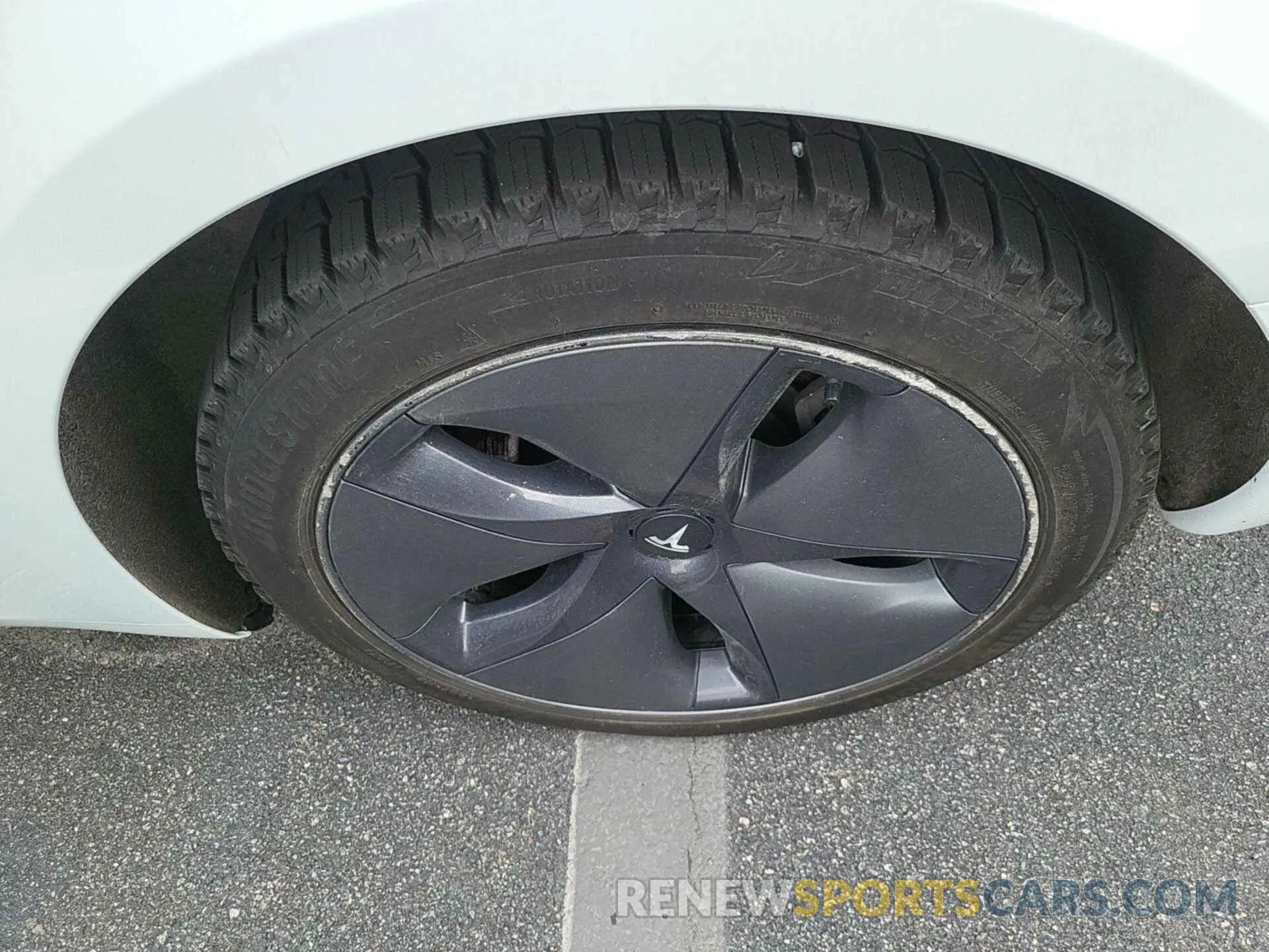 3 Photograph of a damaged car 5YJ3E1EB7LF795231 TESLA MODEL 3 2020