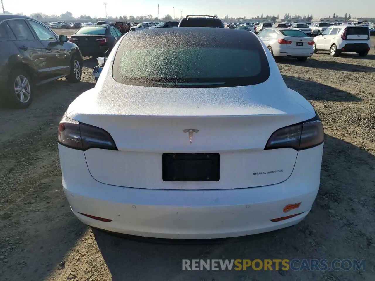 6 Photograph of a damaged car 5YJ3E1EB8LF622950 TESLA MODEL 3 2020