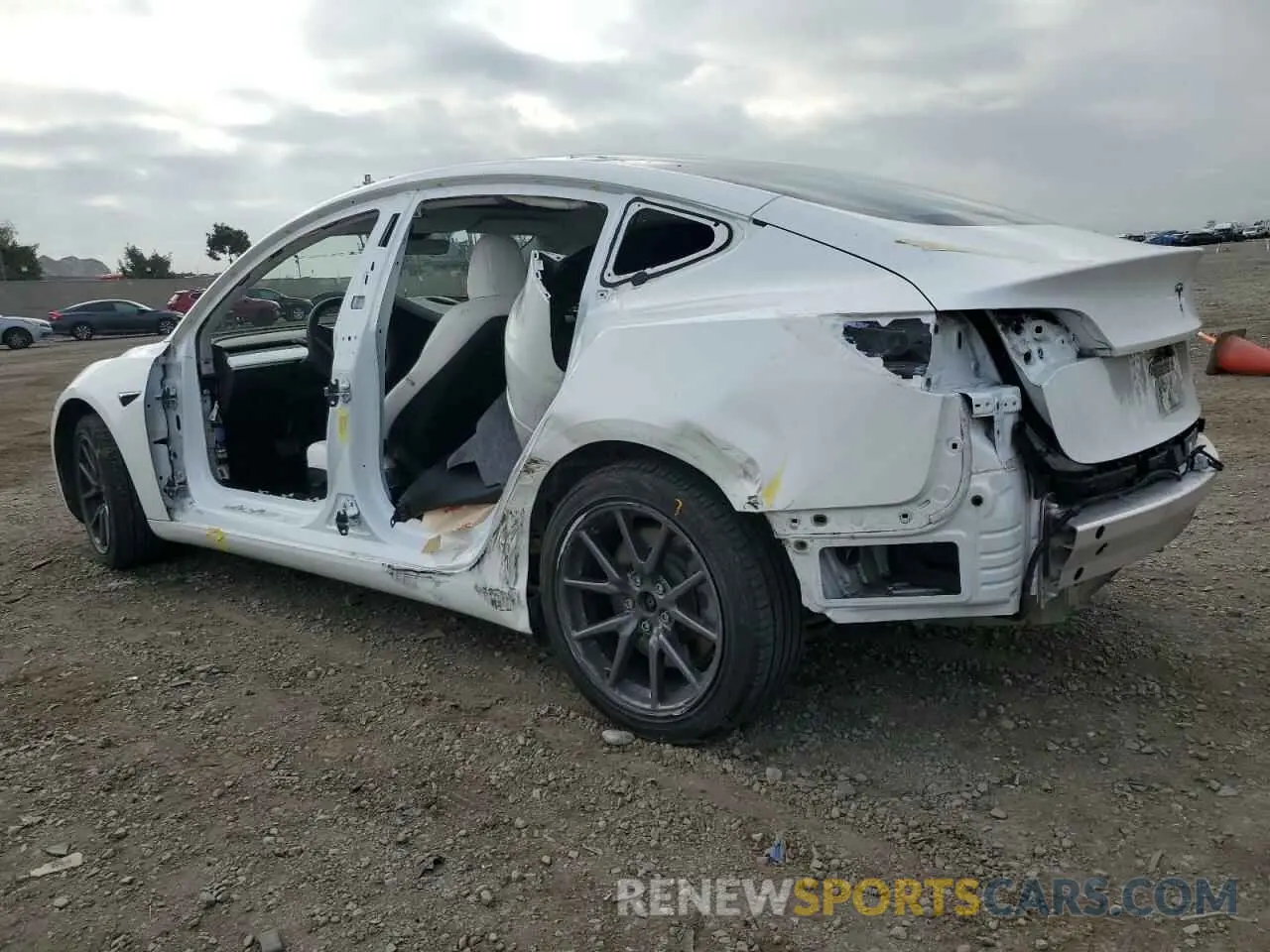 2 Photograph of a damaged car 5YJ3E1EB8LF651591 TESLA MODEL 3 2020