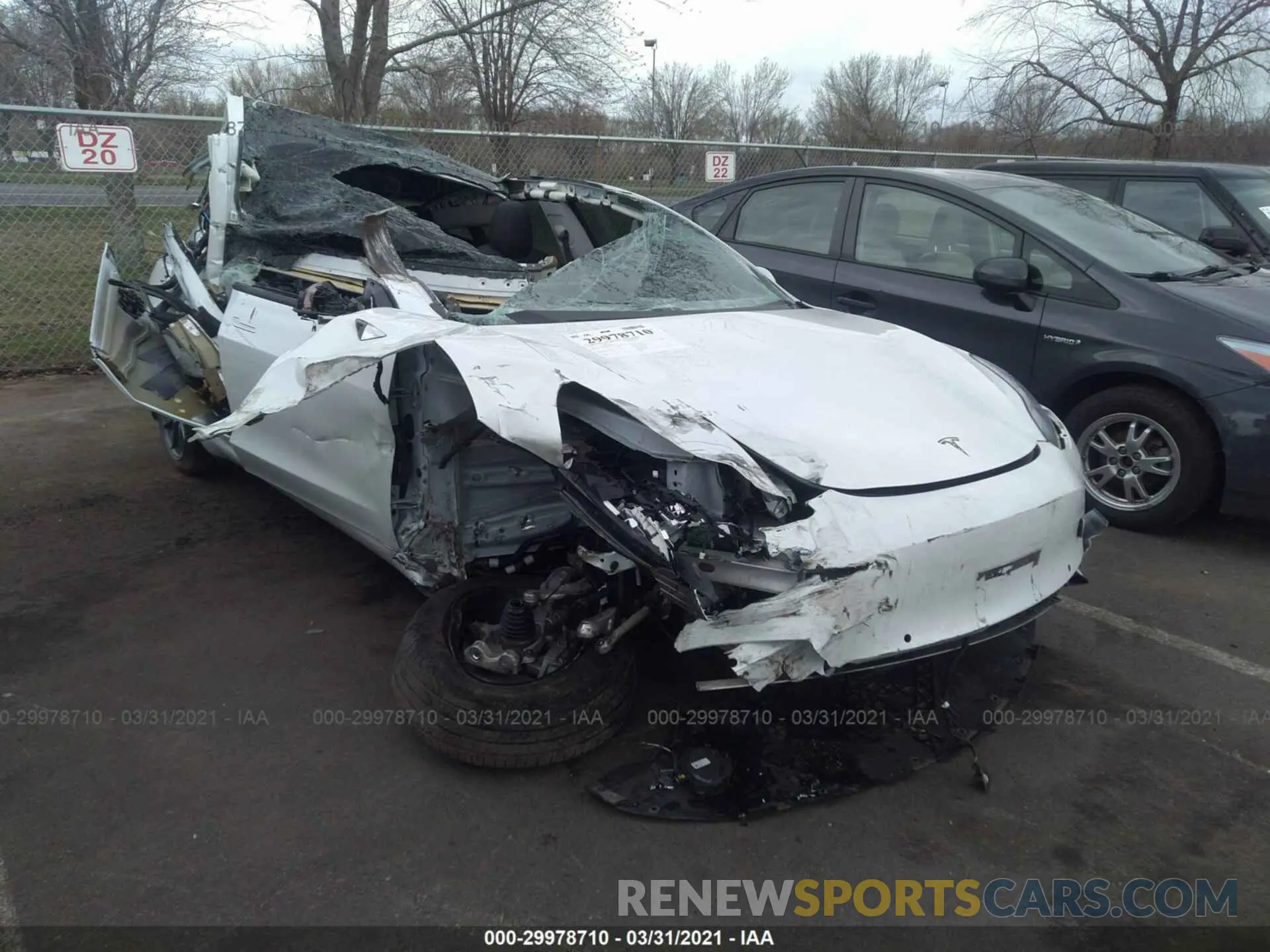 1 Photograph of a damaged car 5YJ3E1EB8LF665006 TESLA MODEL 3 2020