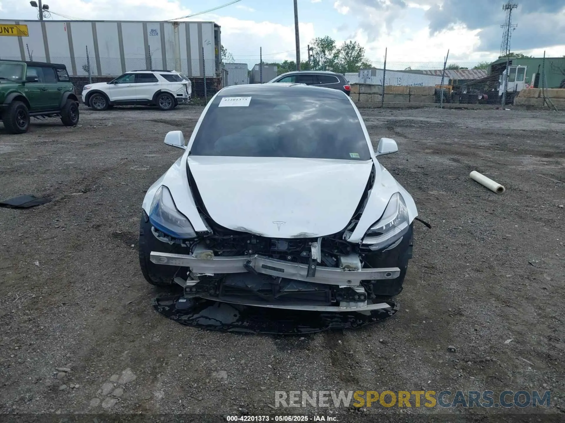 13 Photograph of a damaged car 5YJ3E1EB8LF667404 TESLA MODEL 3 2020