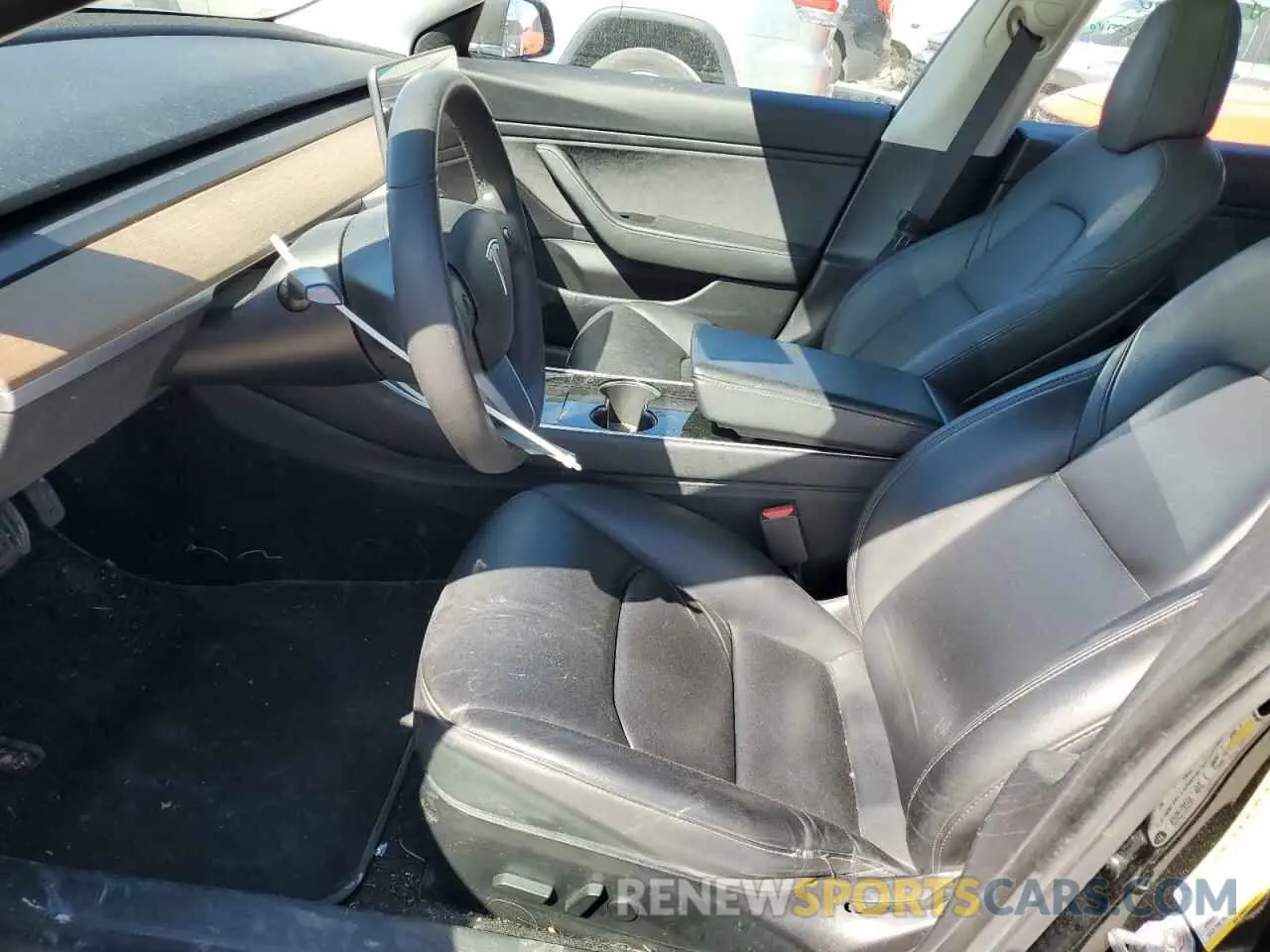 7 Photograph of a damaged car 5YJ3E1EB8LF710414 TESLA MODEL 3 2020
