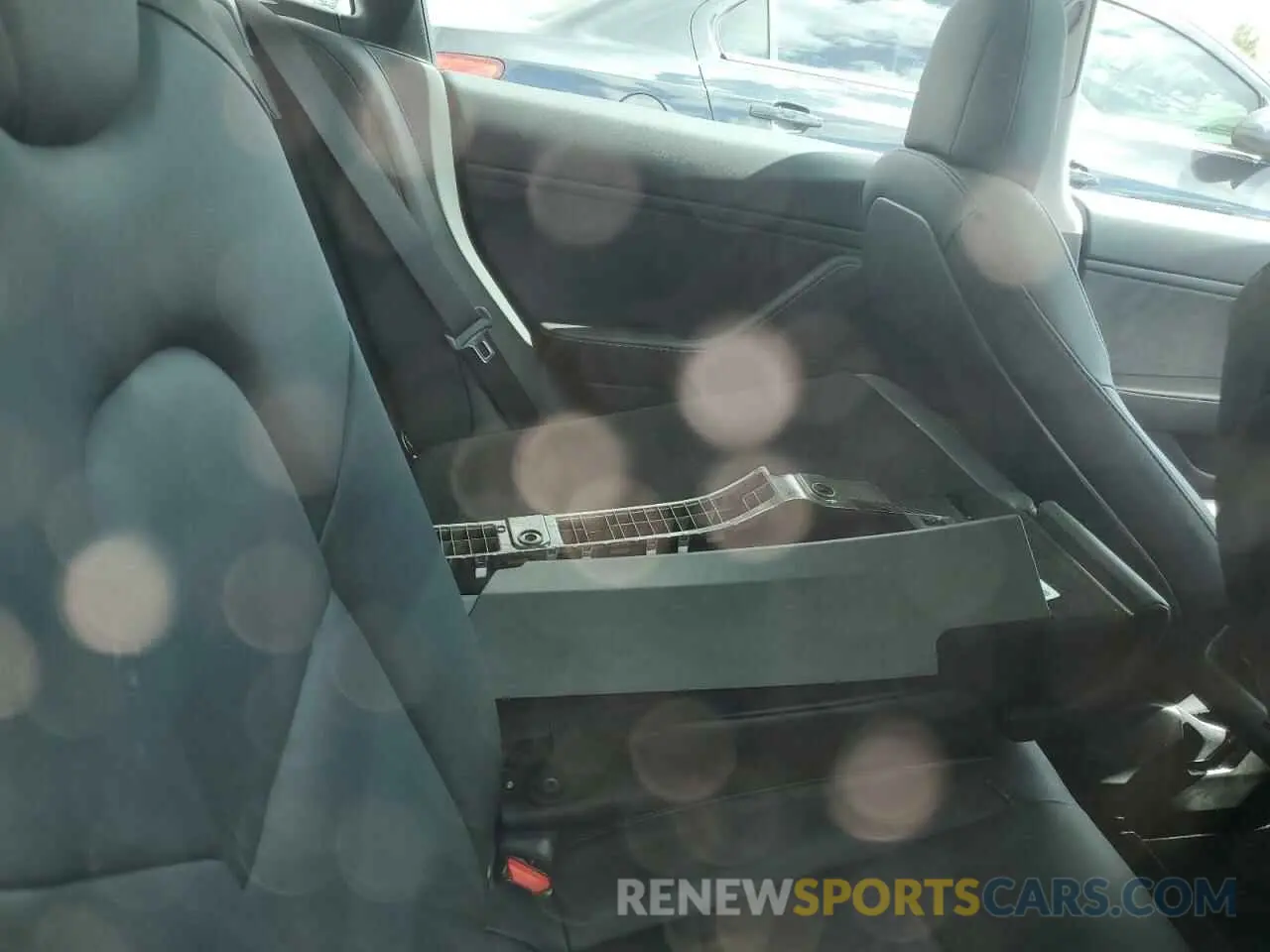 10 Photograph of a damaged car 5YJ3E1EB8LF712079 TESLA MODEL 3 2020