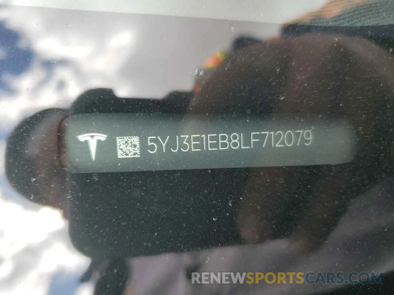12 Photograph of a damaged car 5YJ3E1EB8LF712079 TESLA MODEL 3 2020