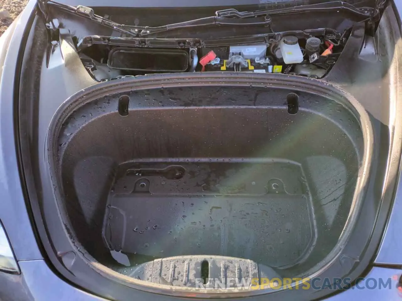 11 Photograph of a damaged car 5YJ3E1EB8LF741713 TESLA MODEL 3 2020