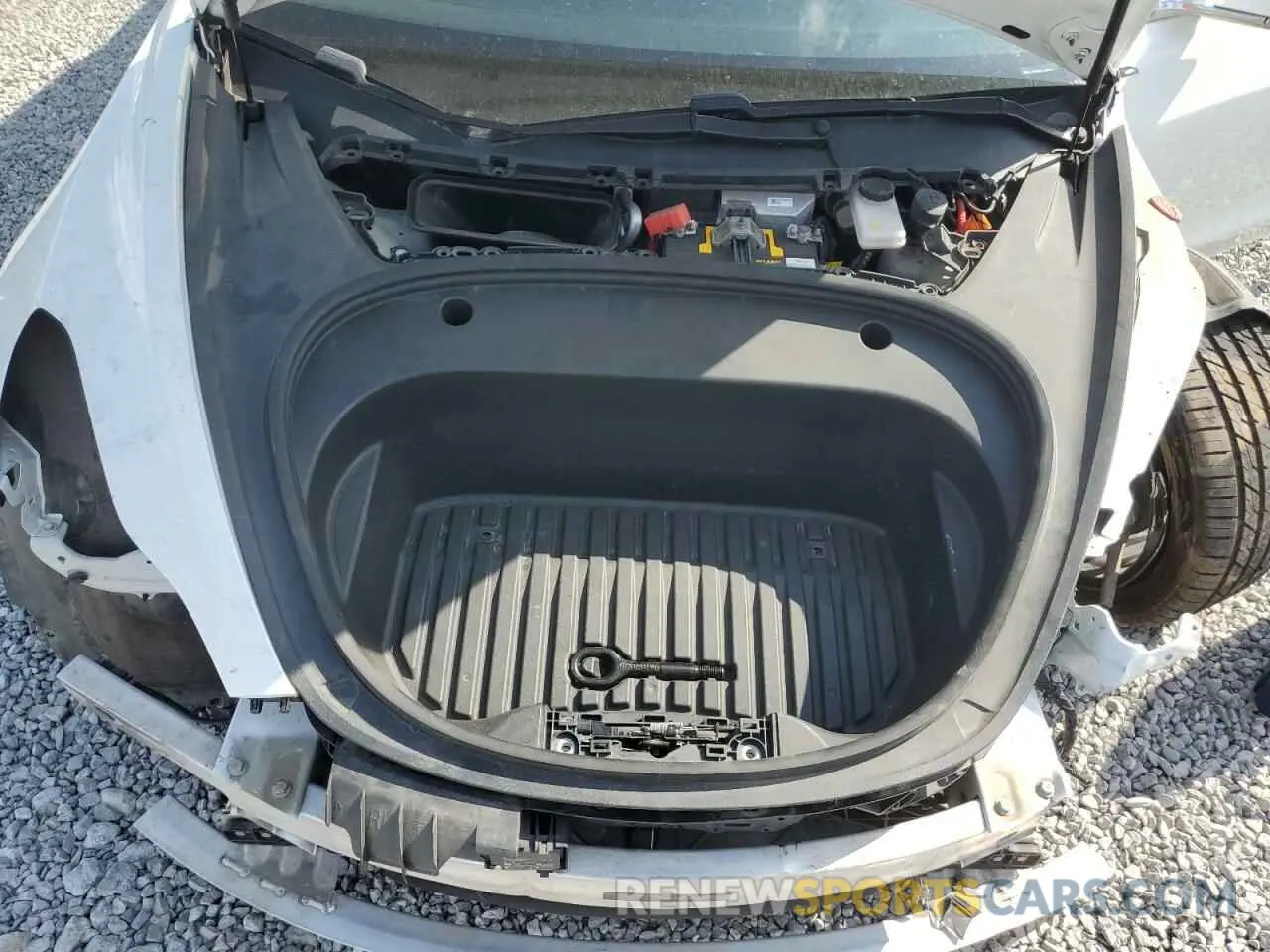11 Photograph of a damaged car 5YJ3E1EB8LF795075 TESLA MODEL 3 2020