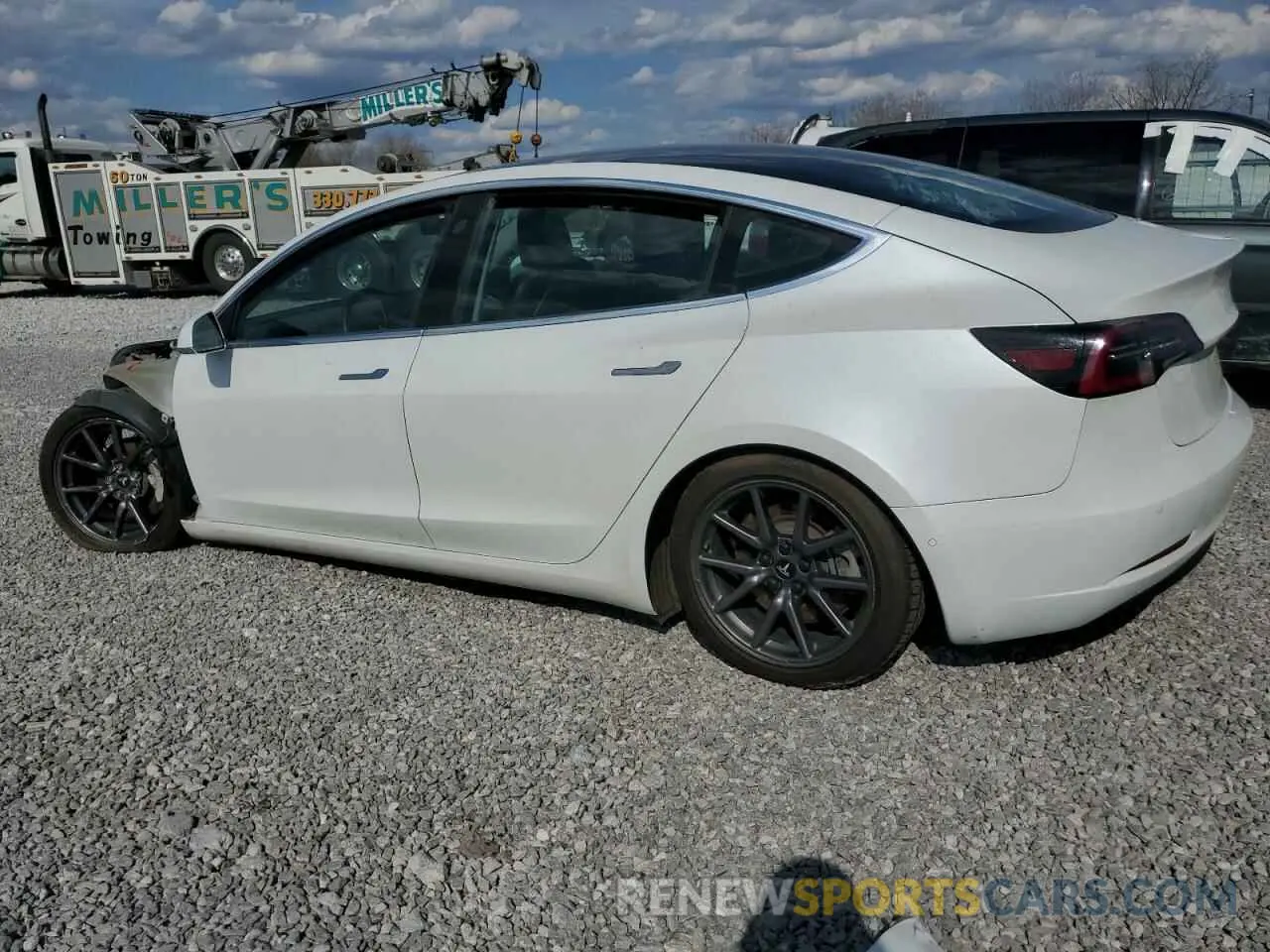 2 Photograph of a damaged car 5YJ3E1EB8LF795075 TESLA MODEL 3 2020