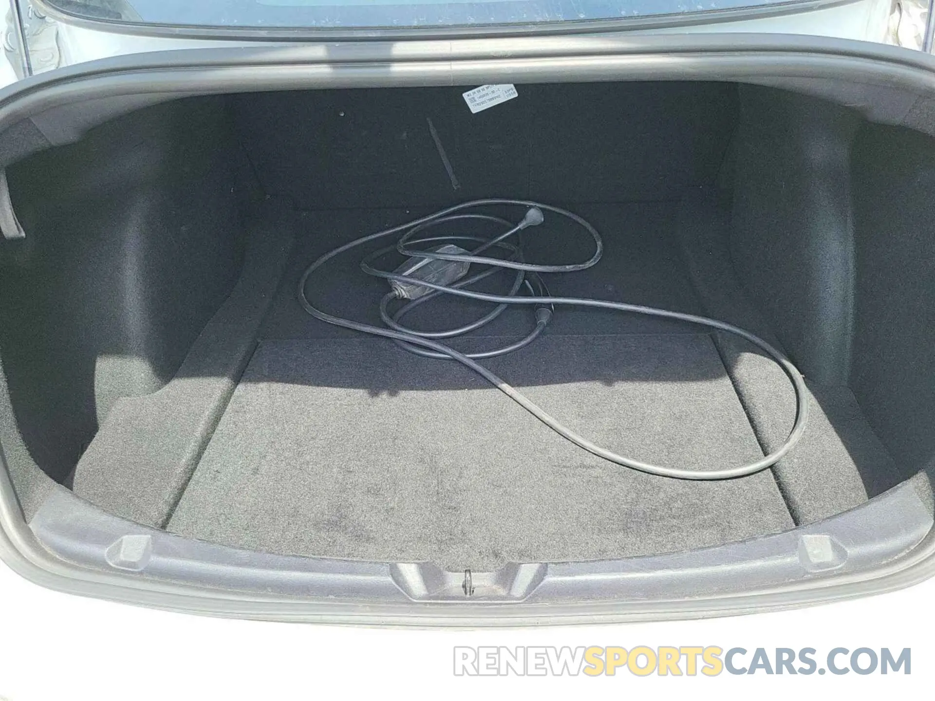 16 Photograph of a damaged car 5YJ3E1EB8LF795108 TESLA MODEL 3 2020