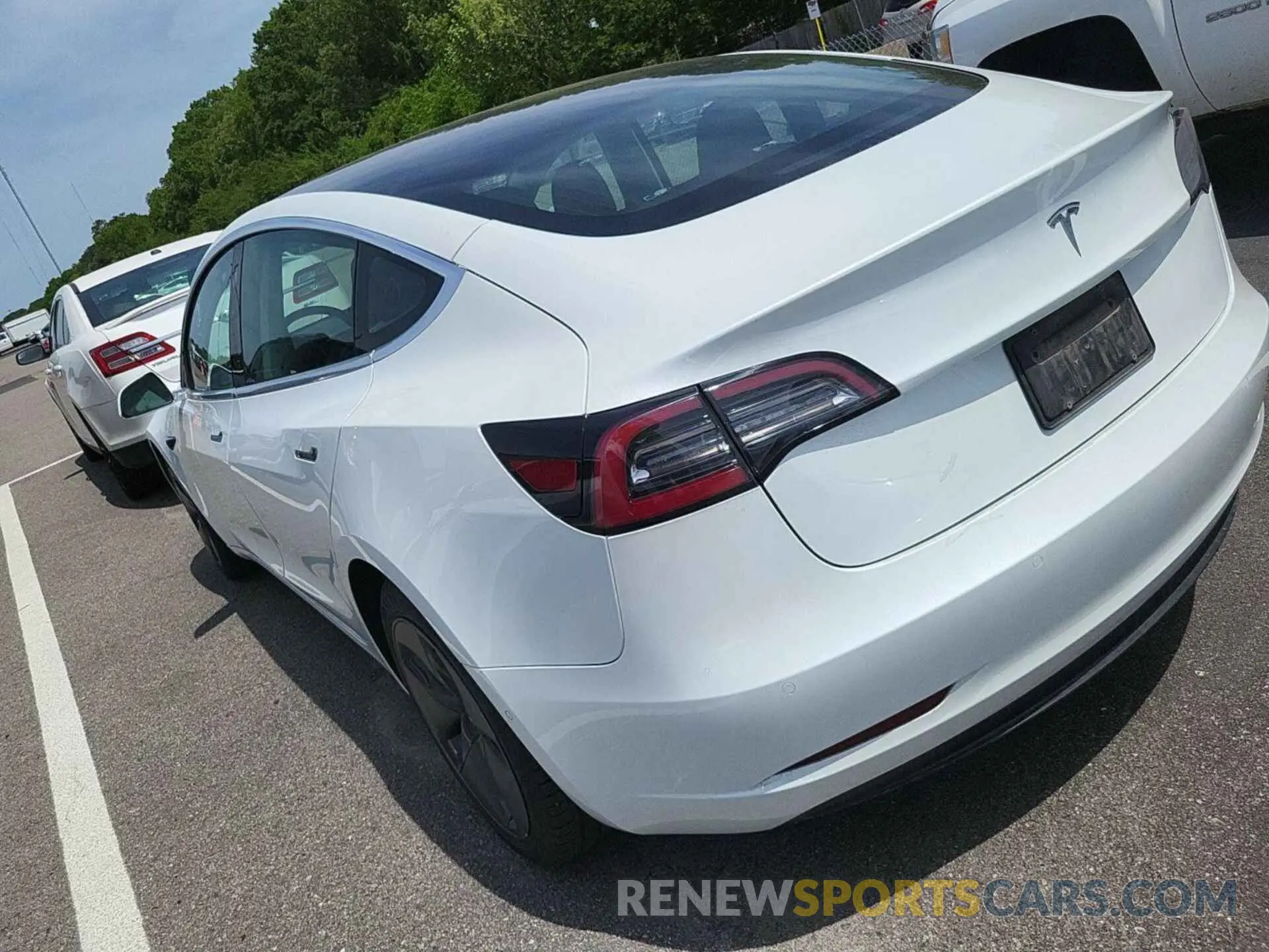 27 Photograph of a damaged car 5YJ3E1EB8LF795108 TESLA MODEL 3 2020