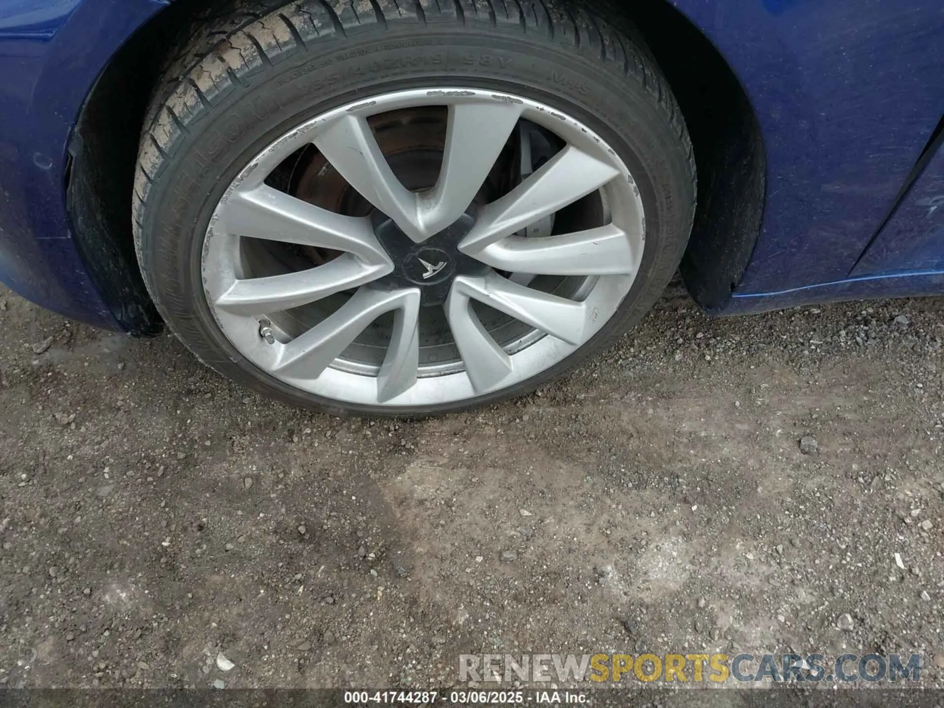 12 Фотография поврежденного автомобиля 5YJ3E1EB9LF601198 TESLA MODEL 3 2020